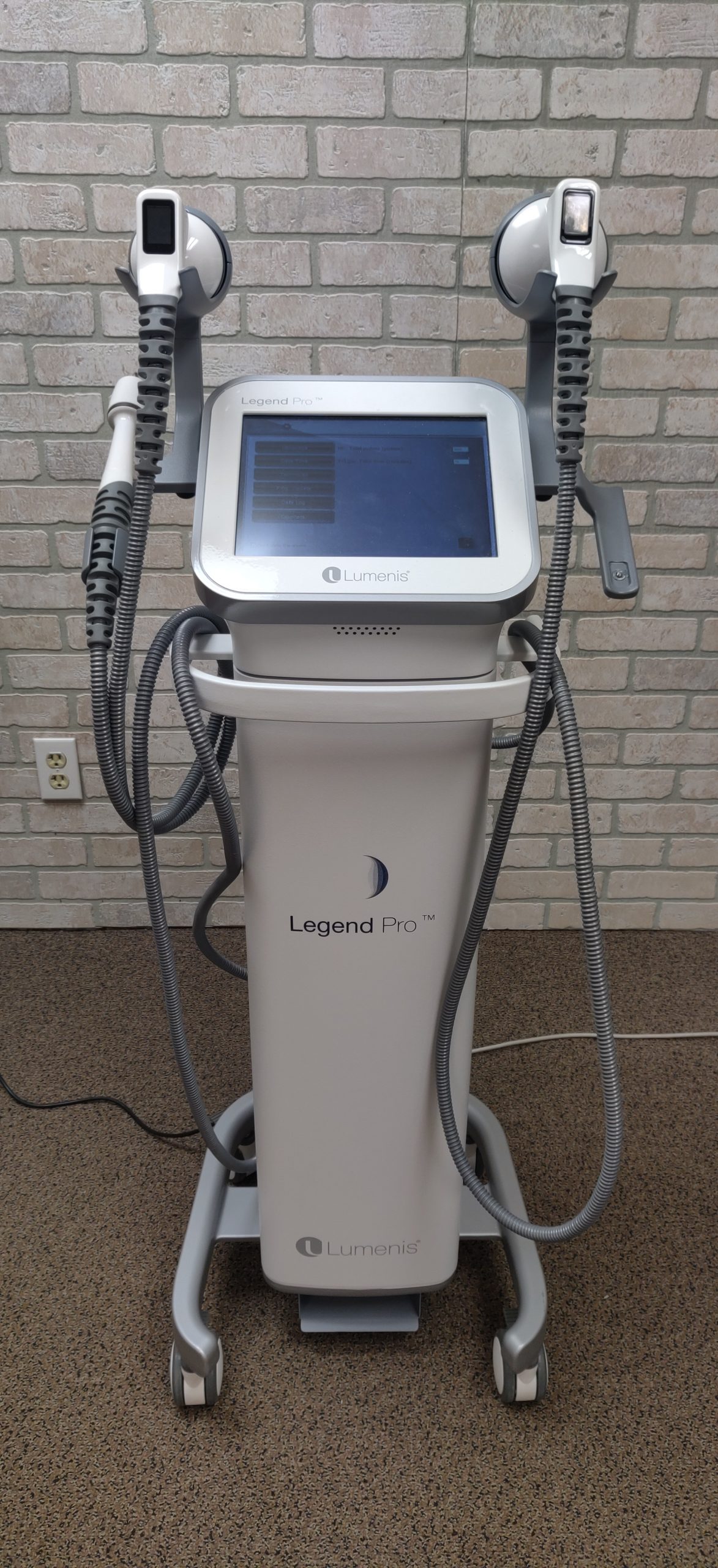 2019 Lumenis Legend Pro with (3) RF Handpieces & (1) Micro Needling Handpiece - RF Skin Resurfacing, Wrinkle Reduction, Skin Tightening - Free Shipping (km/pz)x - Image 2