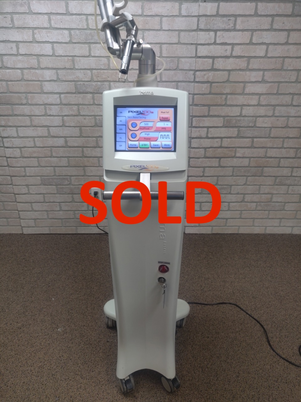 2009 Alma Pixel Co2 Laser with 7X7 Handpiece Tip - Ablative Skin Rejuvenation - (4) Modes of Operation - Free Shipping and 90 Day Warranty (zh/pz)x