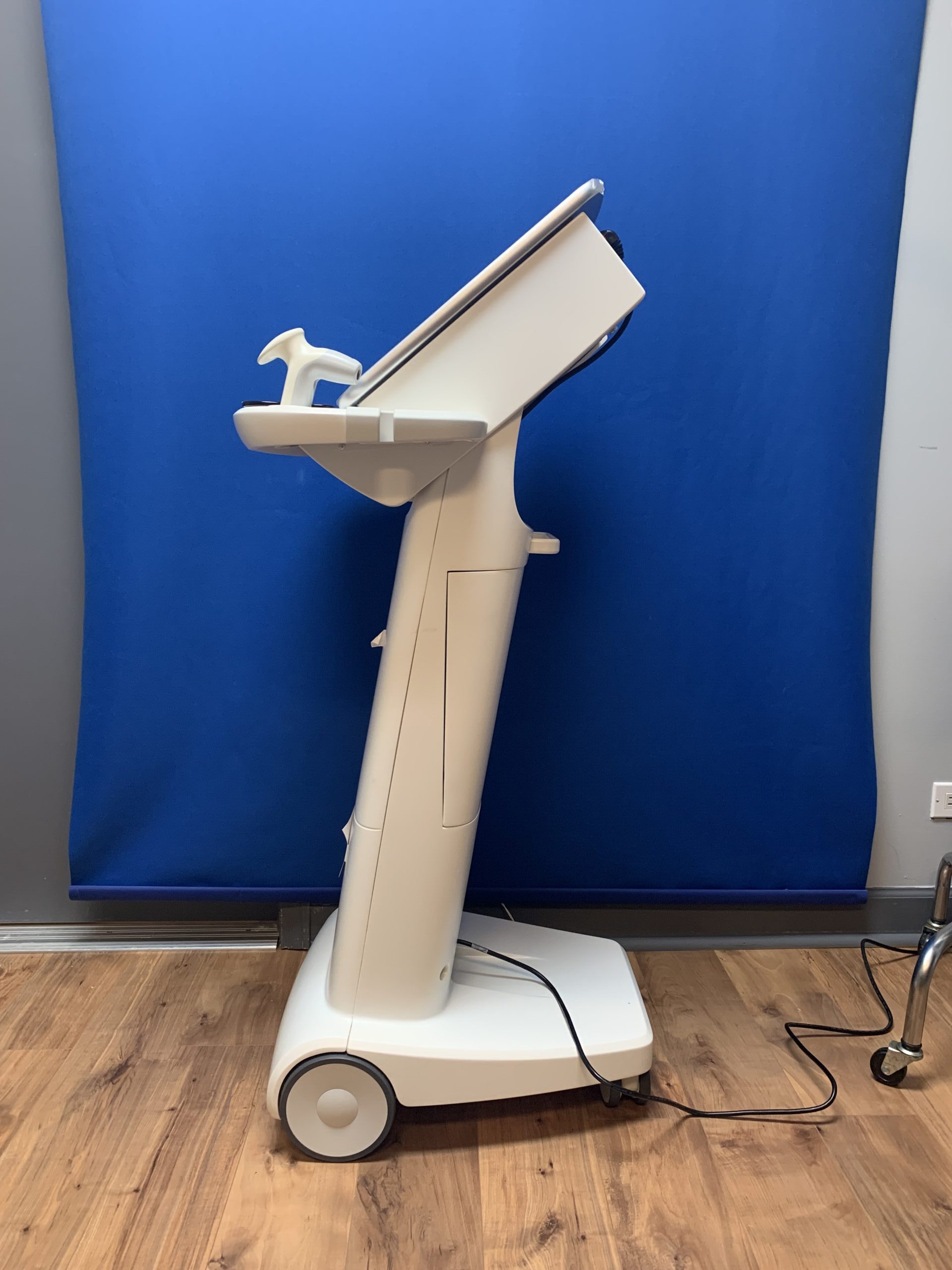 2022 Lumenis NuEra Tight 1.2 - New, Never Used - Radio Frequency Skin Tightening, Winkle Reduction, Cellulite Reduction, & Fat Reduction - Includes Warranty & Free Shipping(zh/bia)s - Image 3