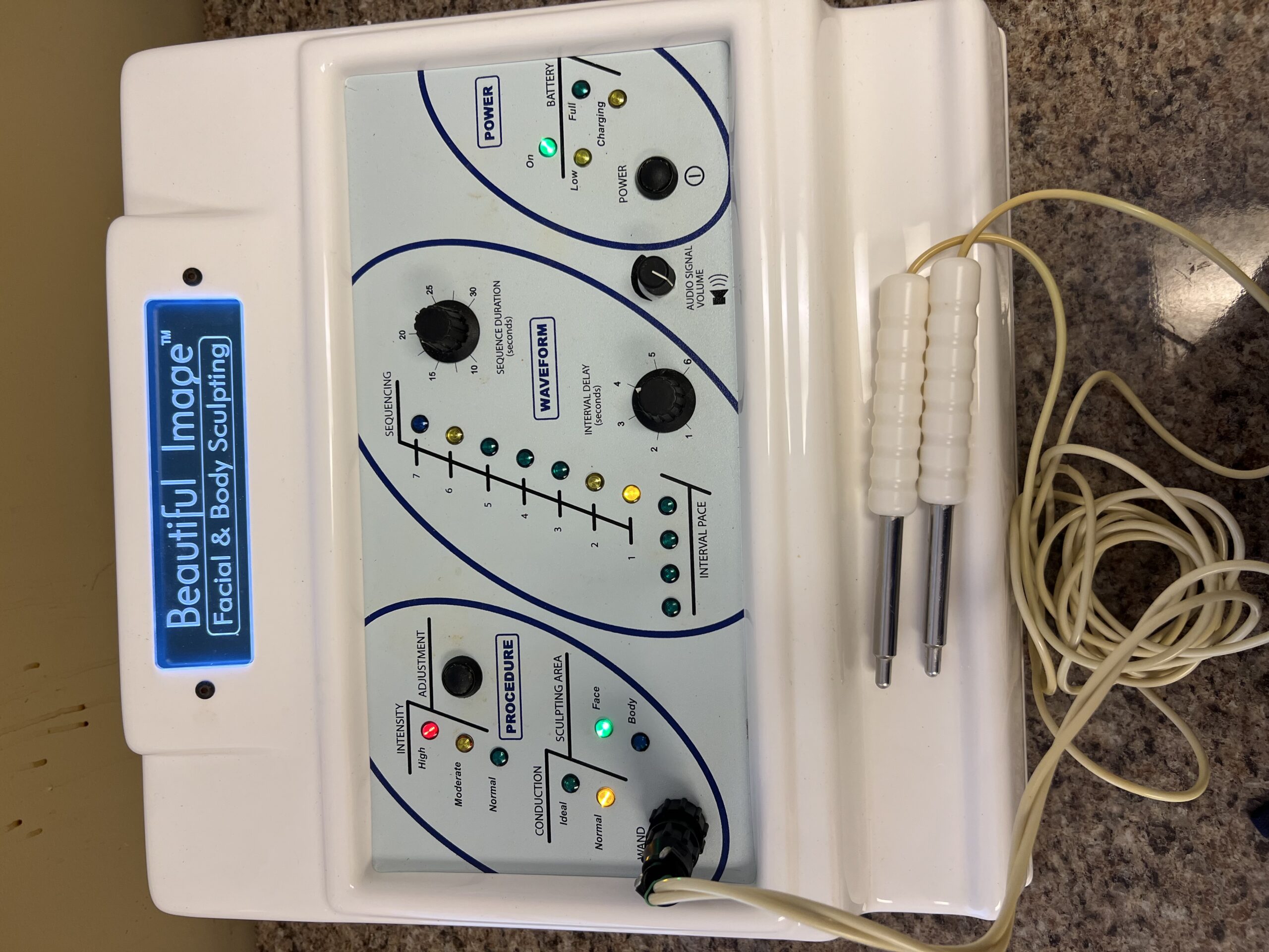 2009 Beautiful Image 900 Microcurrent with Face Handpiece & Body Handpiece - Skin Tightening, Wrinkle Reduction, Sculpting & Contouring - Like New, Perfect Condition - Includes Warranty & Shipping (km/sto)x - Image 7