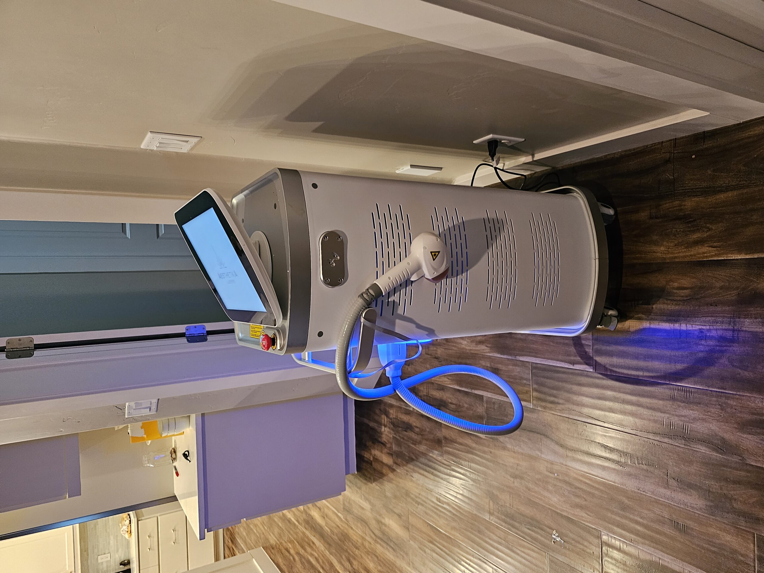 2021 Aesthetika Invikta SHR 808 nm Diode Laser Hair Removal, Like New Condition (vw) - Image 2