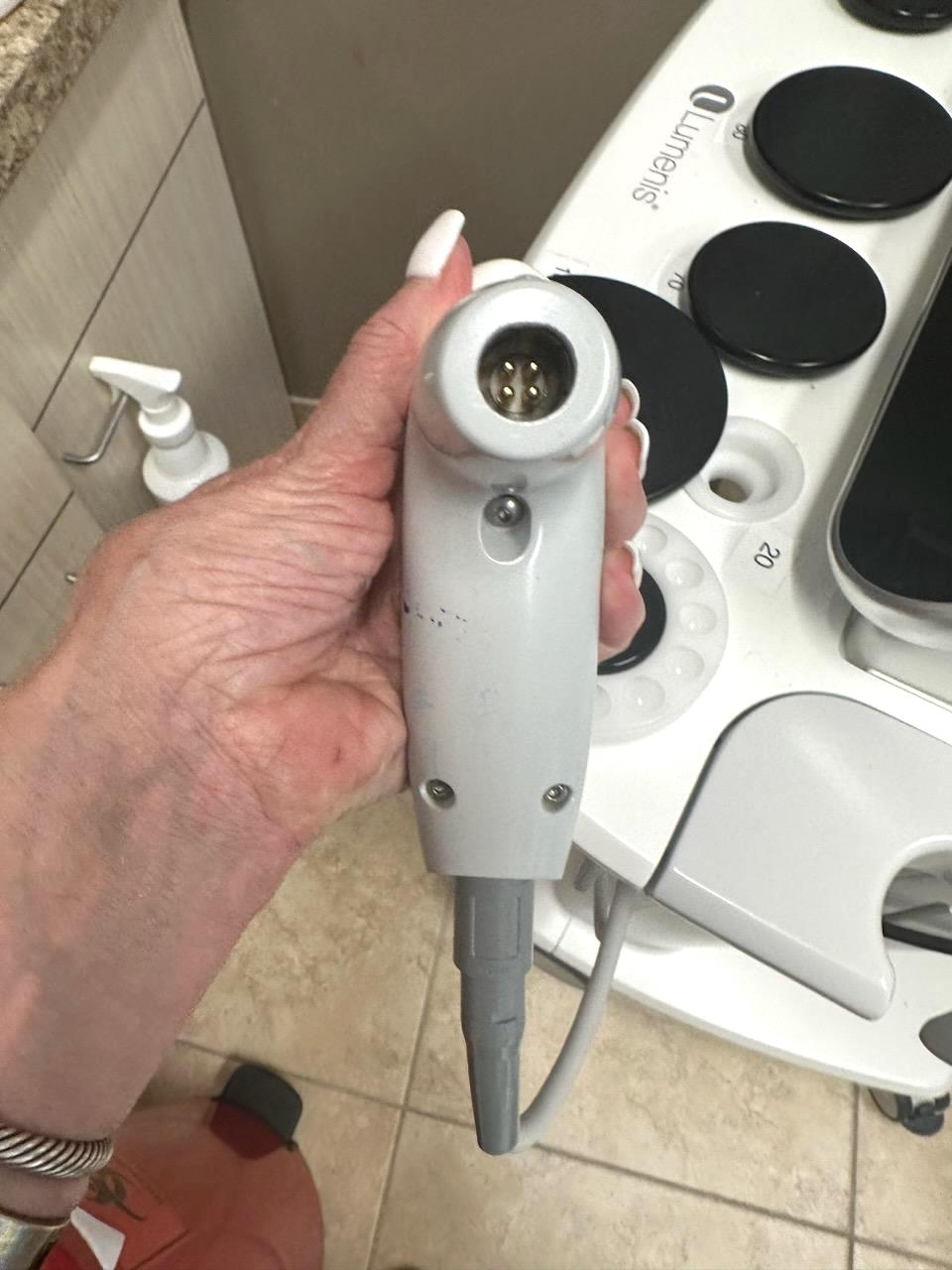 2019 Lumenis NuEra Tight 1.1 - Radio Frequency Skin Tightening, Winkle Reduction, Cellulite Reduction, & Fat Reduction - w/ (3) Handpieces: Large, Small & BiPolar - Includes Warranty & Free Shipping (km/sof)x - Image 12