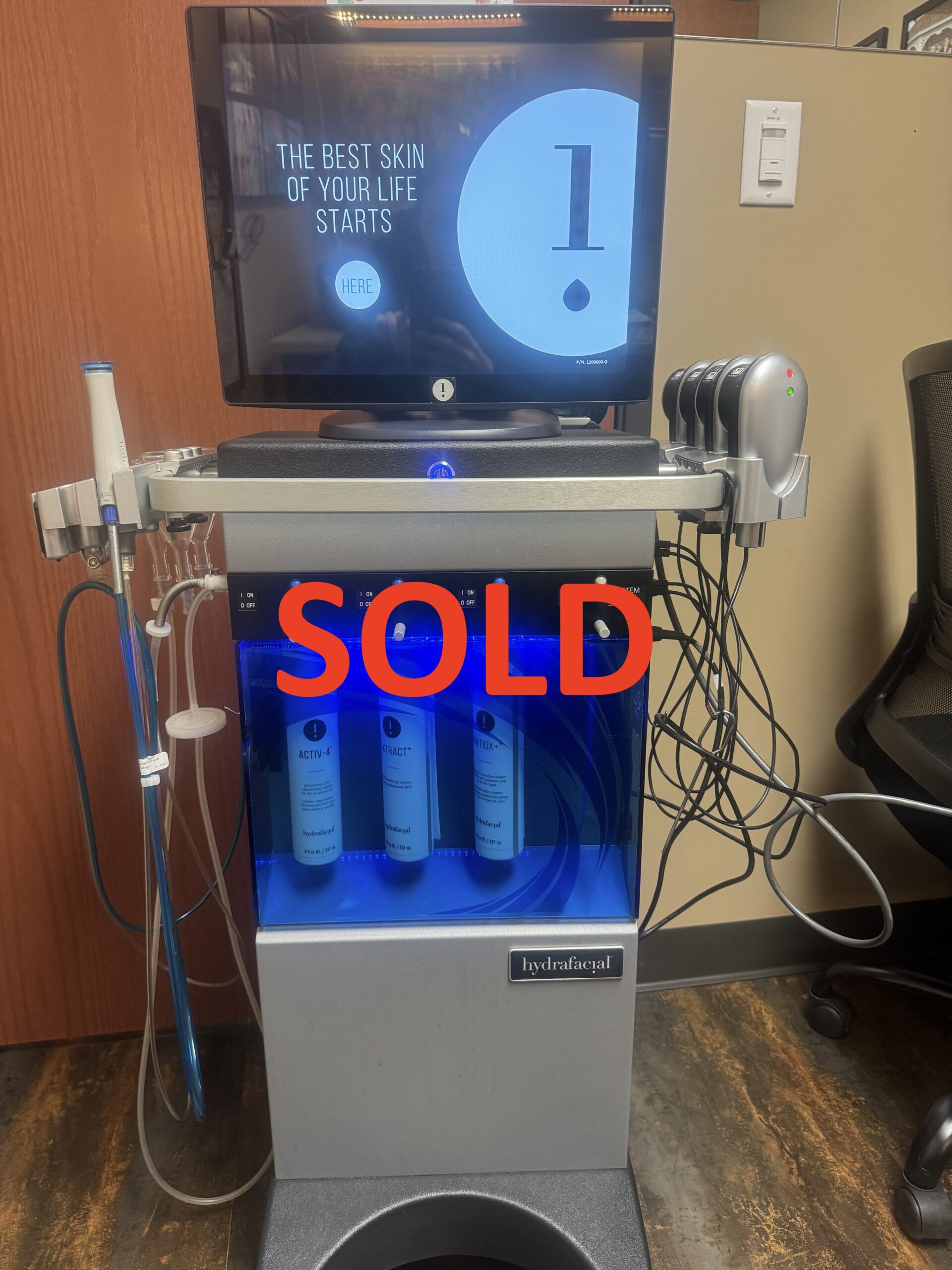 2017 Edge Hydrafacial MD Elite Elo - (2) Handpieces, (1) Skin Image Camera, (4) Wireless LED Lights, & Lymphatic Drainage - Includes Warranty & Free Shipping (km/dan)s