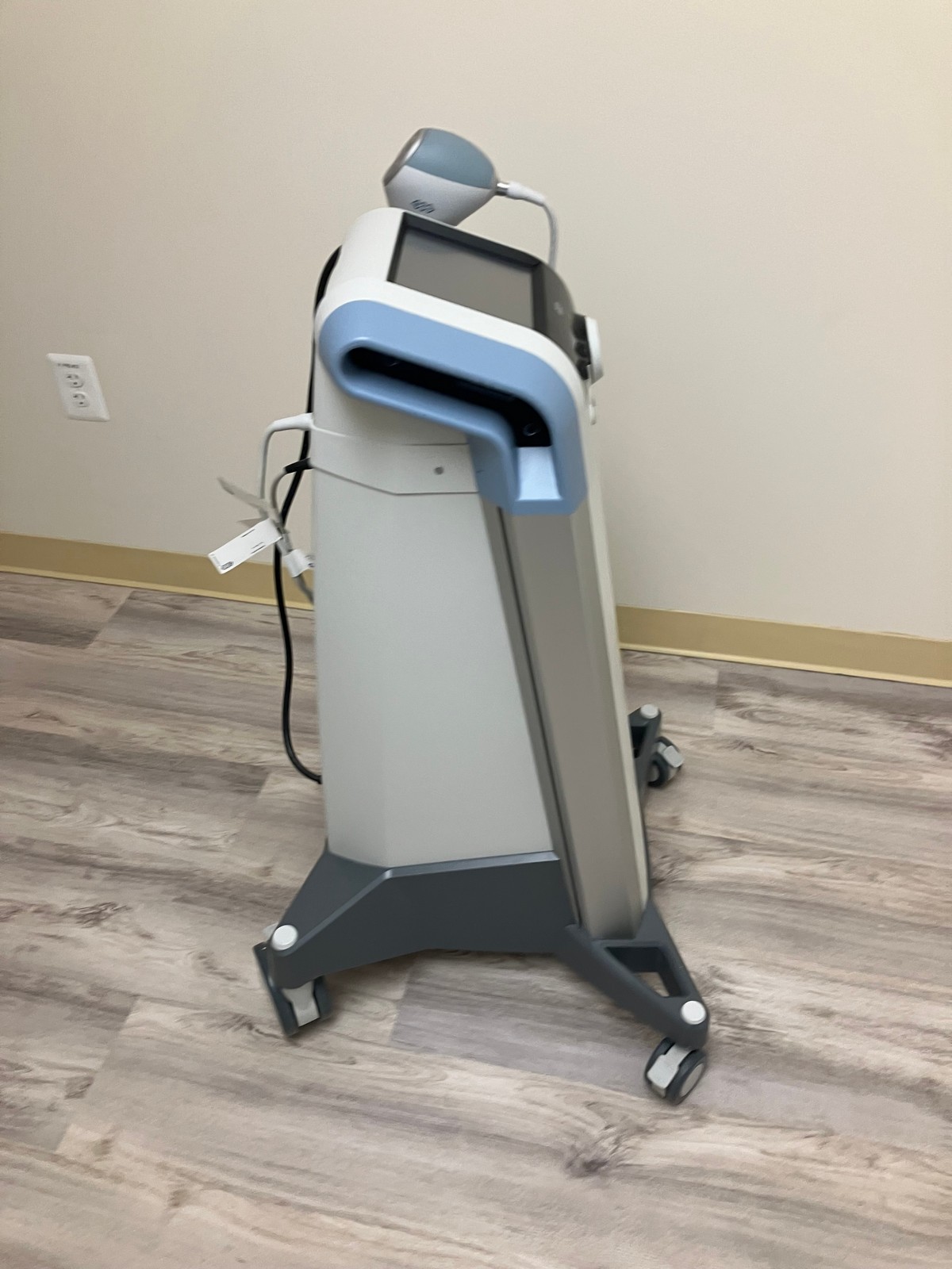 2021 BTL Emtone Radio Frequency Cellulite Reduction & Smoothing with Radio Frequency Handpiece - Hour Count = 19 Hours - Free Shipping (km/jg57-01)x - Image 6