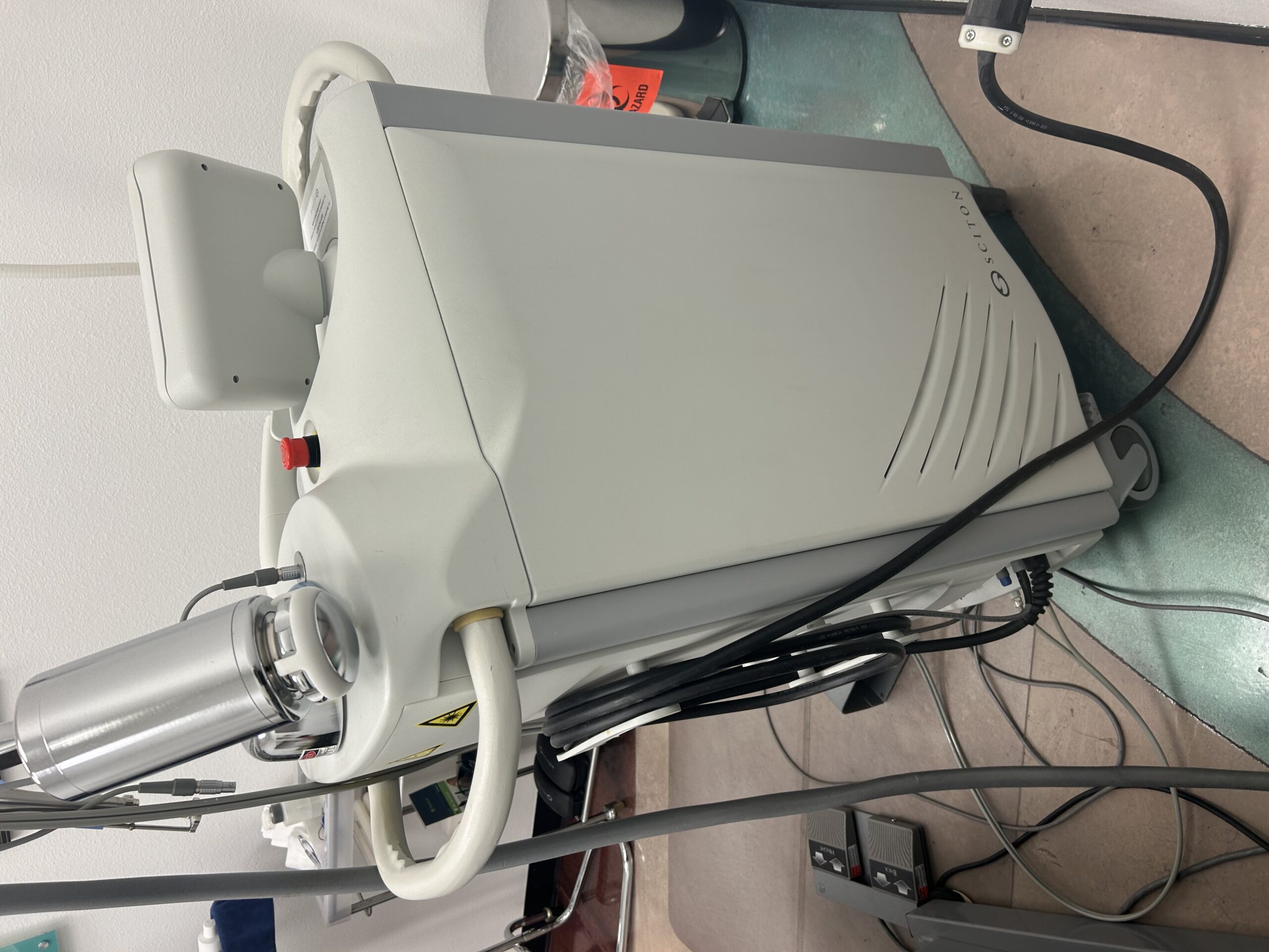 2004 Sciton Profile with BBL w/ (7) Filters, CLEAR SCAN 1064nm Nd Yag Hair Removal & Vascular, CONTOUR 2940nm Erbium Yag Resurfacing & Profractional - Includes Skin Chiller - Excellent Condition - Free Shipping & Warranty (km/kee)x - Image 3