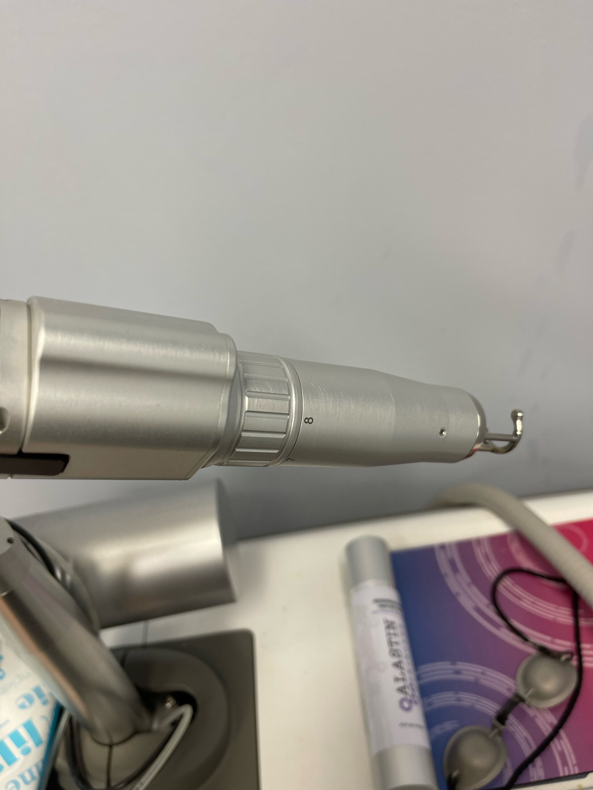 2021 Quanta Chrome with Optizoom, NaturaPeel, Microbeam HC & Microbeam DF - Q-Switched Nd Yag Handpieces, & Twain 2940nm Handpiece - Free Installation, Shipping & Warranty (km/kel)x - Image 9