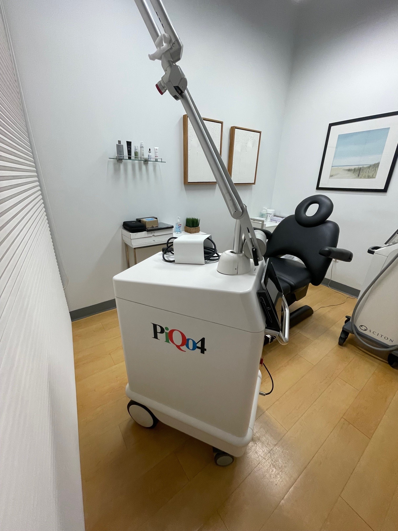 2018 Lumenis PiQo4 Laser - Tattoo, Pigmentation, Vascular, & Wrinkles - 1064, 650, 585 & 532nm - INCLUDES FULL SERVICE INSTALLATION - Free Shipping & Warranty - (km/geo)s - Image 3