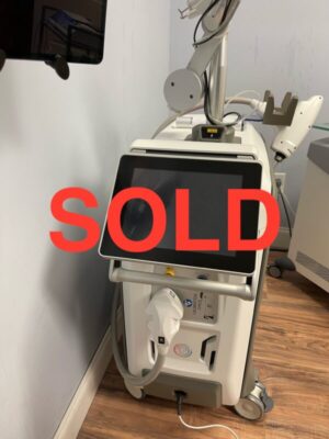 2021 Quanta Chrome with Optizoom, NaturaPeel, Microbeam HC & Microbeam DF - Q-Switched Nd Yag Handpieces, & Twain 2940nm Handpiece - Free Installation, Shipping & Warranty (km/kel)x