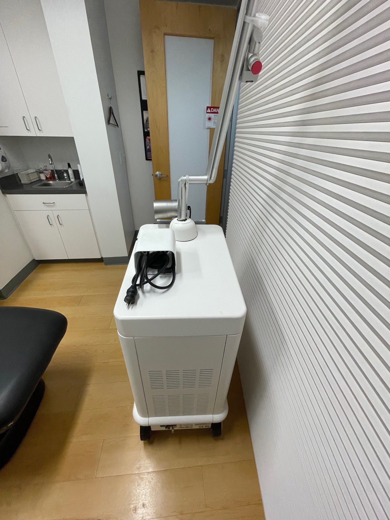2018 Lumenis PiQo4 Laser - Tattoo, Pigmentation, Vascular, & Wrinkles - 1064, 650, 585 & 532nm - INCLUDES FULL SERVICE INSTALLATION - Free Shipping & Warranty - (km/geo)s - Image 5