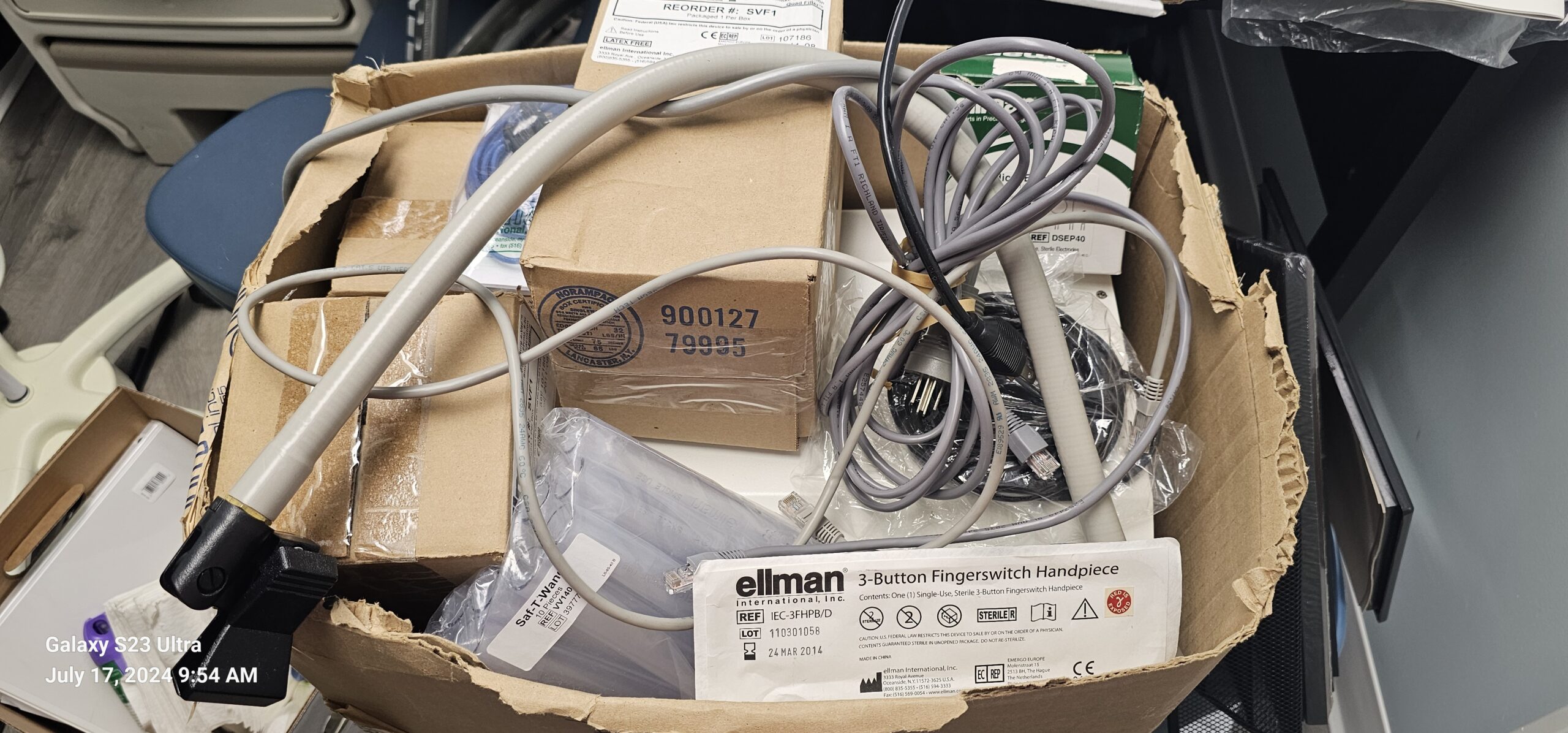 2011 Ellman Cynosure Pelleve S5 - Radio Frequency Surgical Generator - Wrinkle Reduction, Cutting & Coagulation (km/bur)s - Image 30