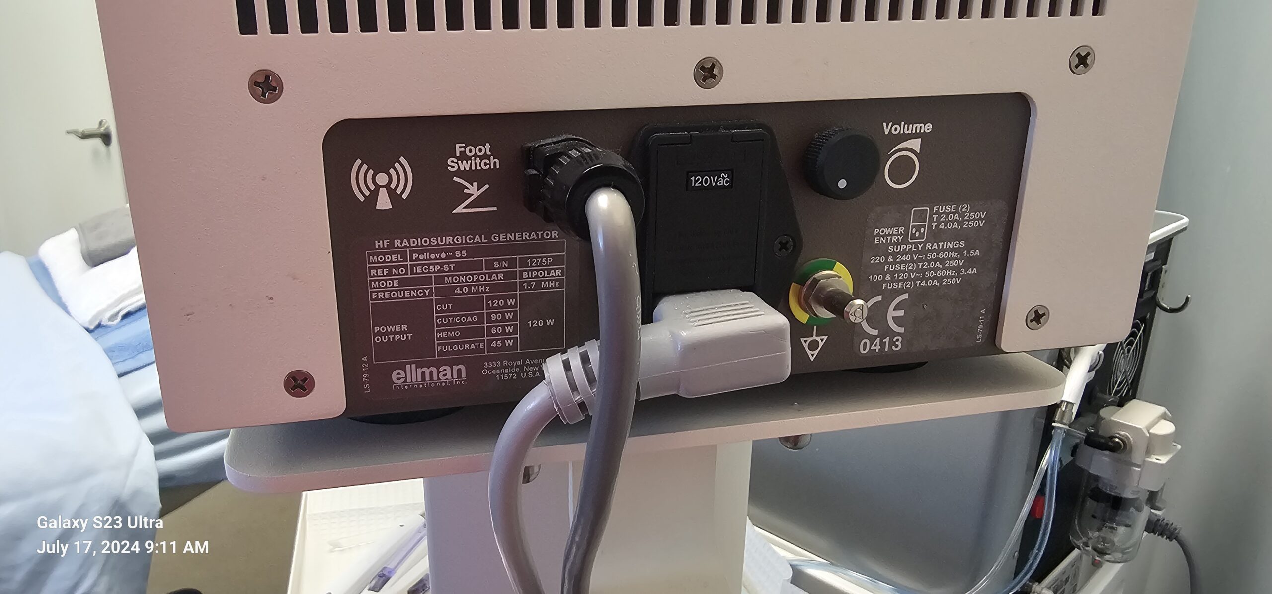 2011 Ellman Cynosure Pelleve S5 - Radio Frequency Surgical Generator - Wrinkle Reduction, Cutting & Coagulation (km/bur)s - Image 7