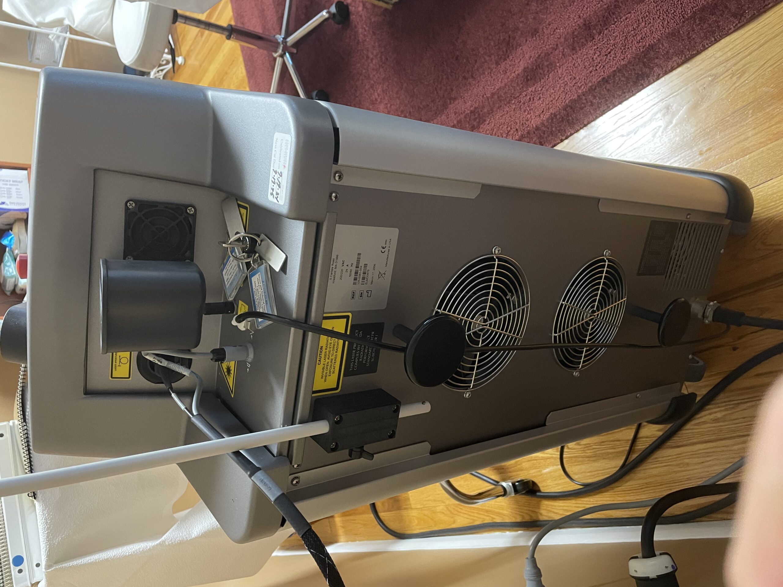2006 Cynosure Apogee Elite ELMD Alex 755nm & Yag 1064nm - CERTIFIED TO BE FULLY FUNCTIONAL - VERY LOW PULSE COUNTS - Includes Cynosure SYNERCOOL CHILLER - Hair Removal, Vein, Pigment, & Skin Rejuvenation - Includes Free Shipping & Warranty (km/rus)s - Image 4
