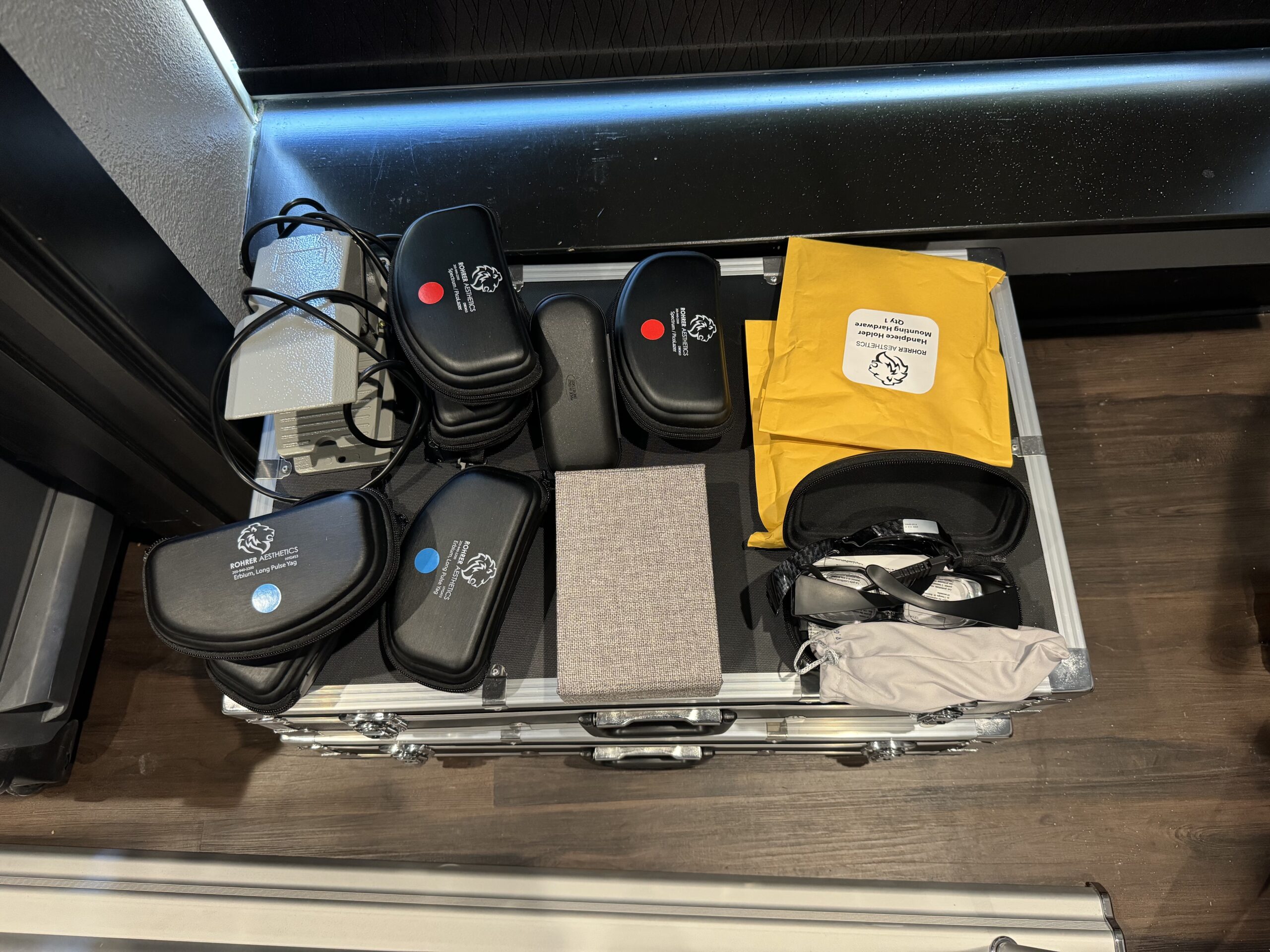 2023 Rohrer Spectrum Multi-Platform System with 2 Handpieces - 2940 nm Erbium Yag & Q-Switched Nd Yag 532 / 1064 nm – ONLY 36,868 SYSTEM PULSES - 90 Day Warranty & Shipping Included (km/poc)s - Image 11