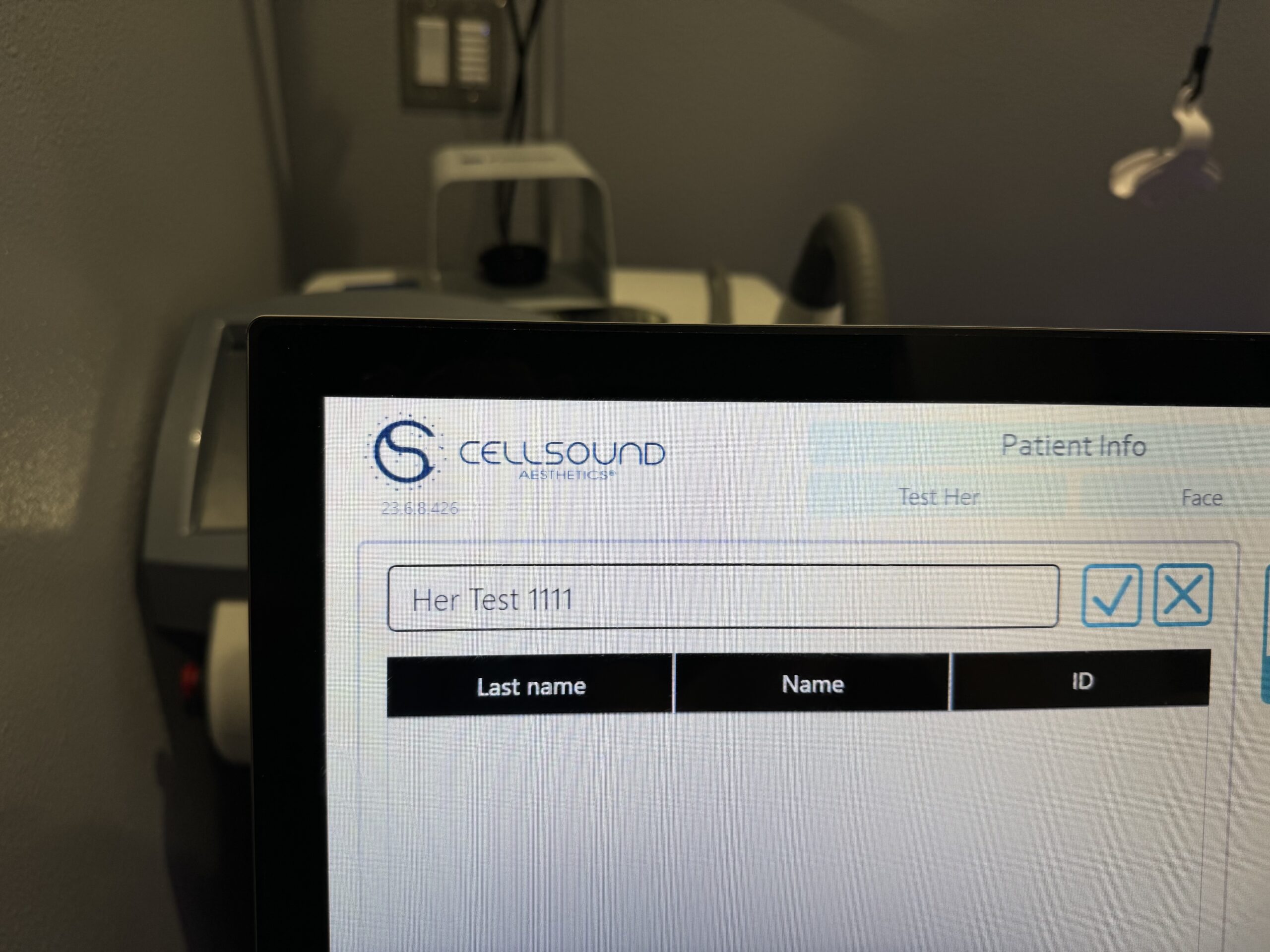 2023 Cellsound Aesthetics BRH-A2 with Photo Fact Center - Ultrasound and Electrostimulation Ulcer, Wound Healing & Skin Tightening - Includes $1,250 worth of Electrode Transducers - INCLUDES CONSUMABLES PURCHASING SUPPORT - Free Shipping & Warranty (km/poc)x - Image 12