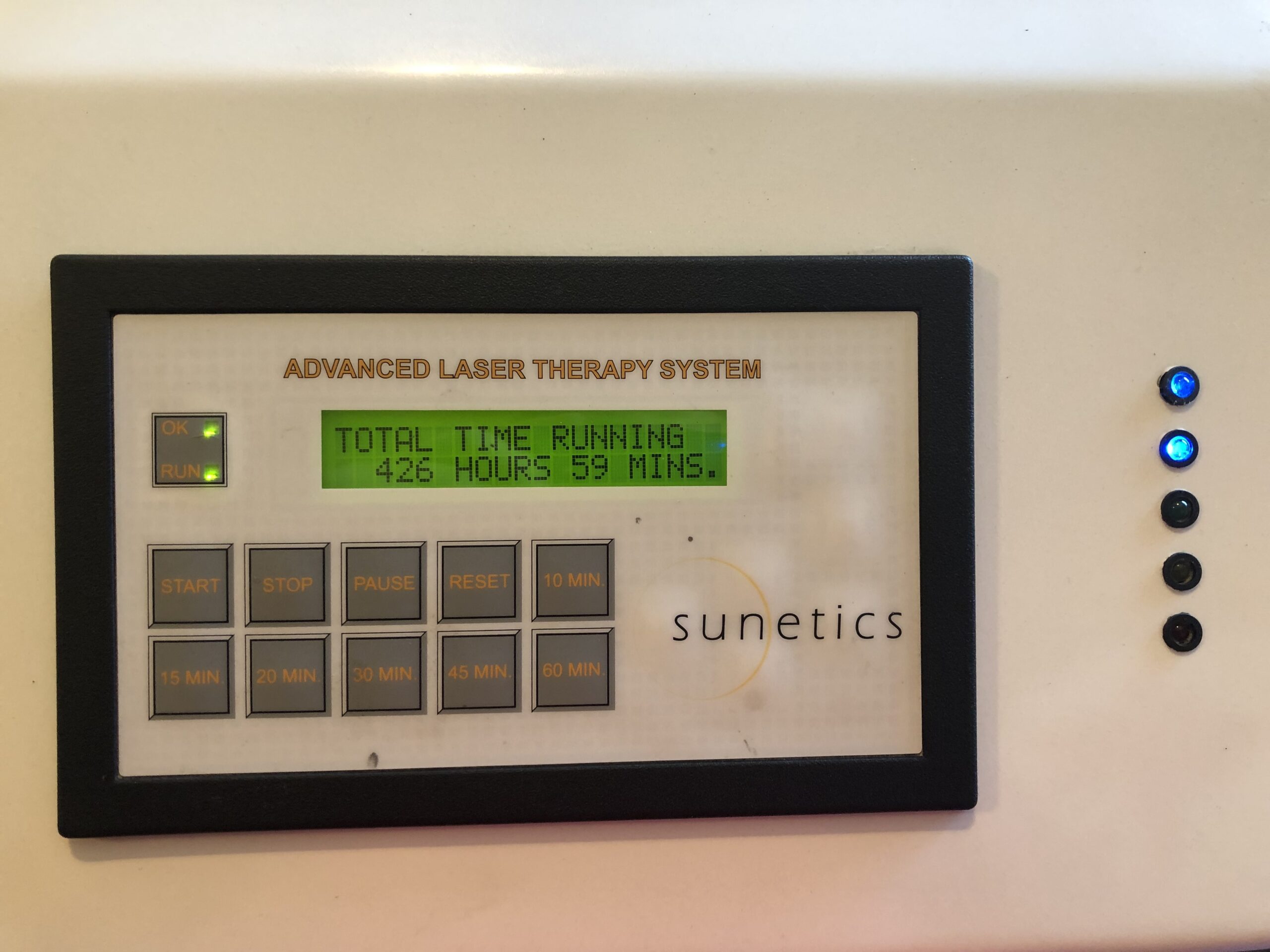 2008 Sunetics Model G Hair Restoration Diode Continuous Wave Red Light Laser - 426 Hours of Use - Free Shipping & Warranty (km/bro)x - Image 9