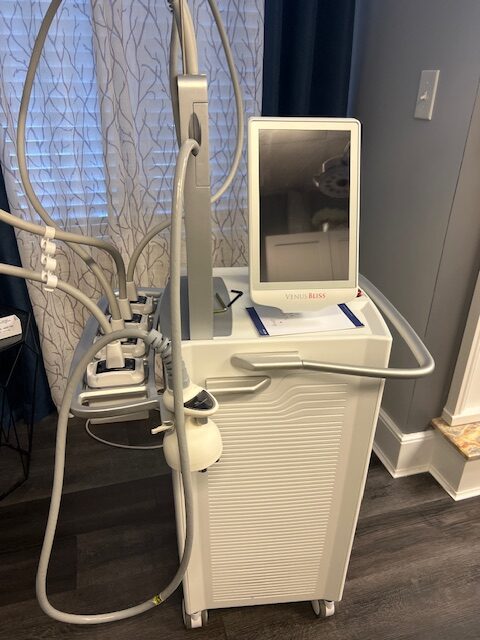 2021 Venus Concepts Bliss - 1064nm Diode, Radio Frequency & PEMF Body Contouring, Cellulite & Fat Reduction - Hands Free - Includes Warranty & Free Shipping (km/lin)x - Image 2