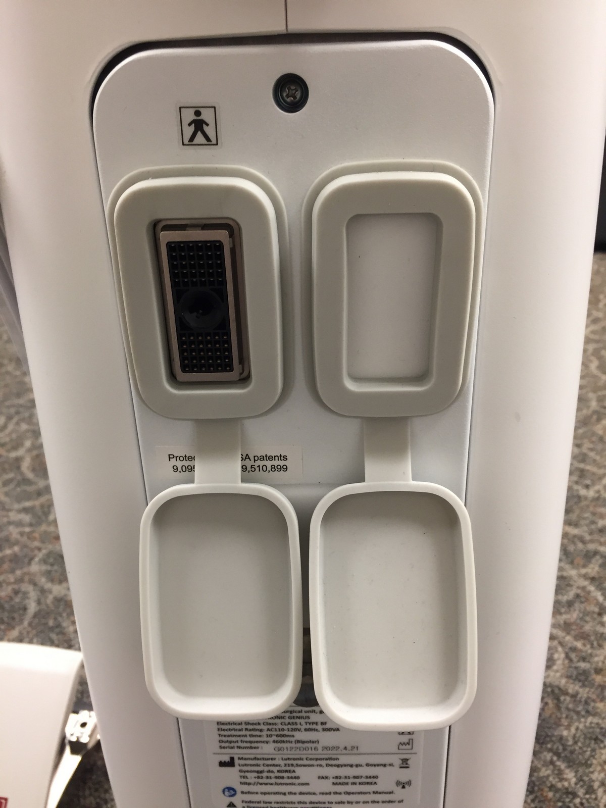 2022 Lutronic Genius RF Microneedling Radio Frequency Device - DOES NOT INCLUDE SUPPORT FOR TIP ORDERING - Free Shipping & Warranty (km/jg)x - Image 9