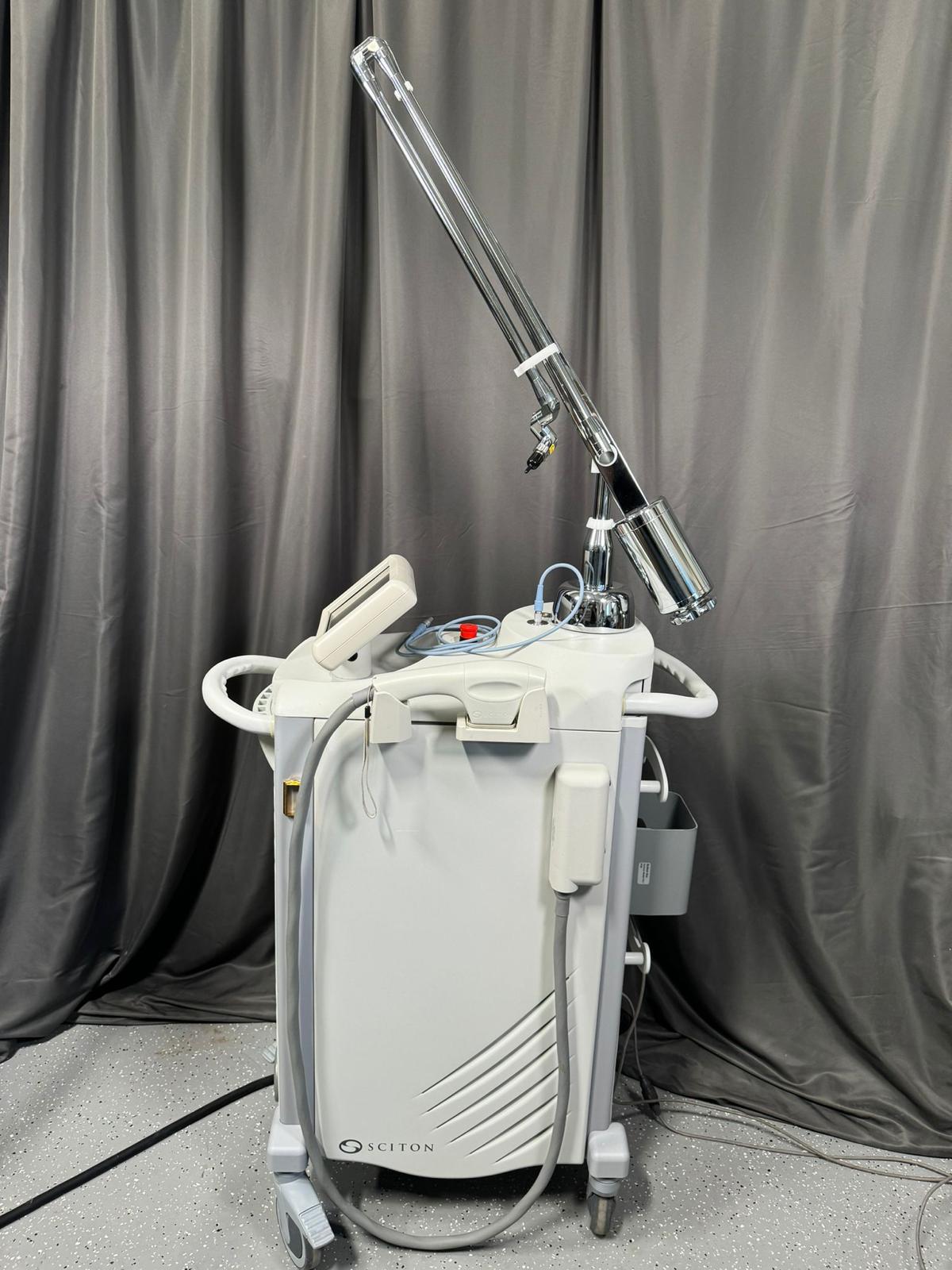 2018 Sciton Joule 7 with Halo, BBL, MLP, Profractional XC3 - Excellent Condition - Free Shipping & Warranty (vw/mg) - Image 4