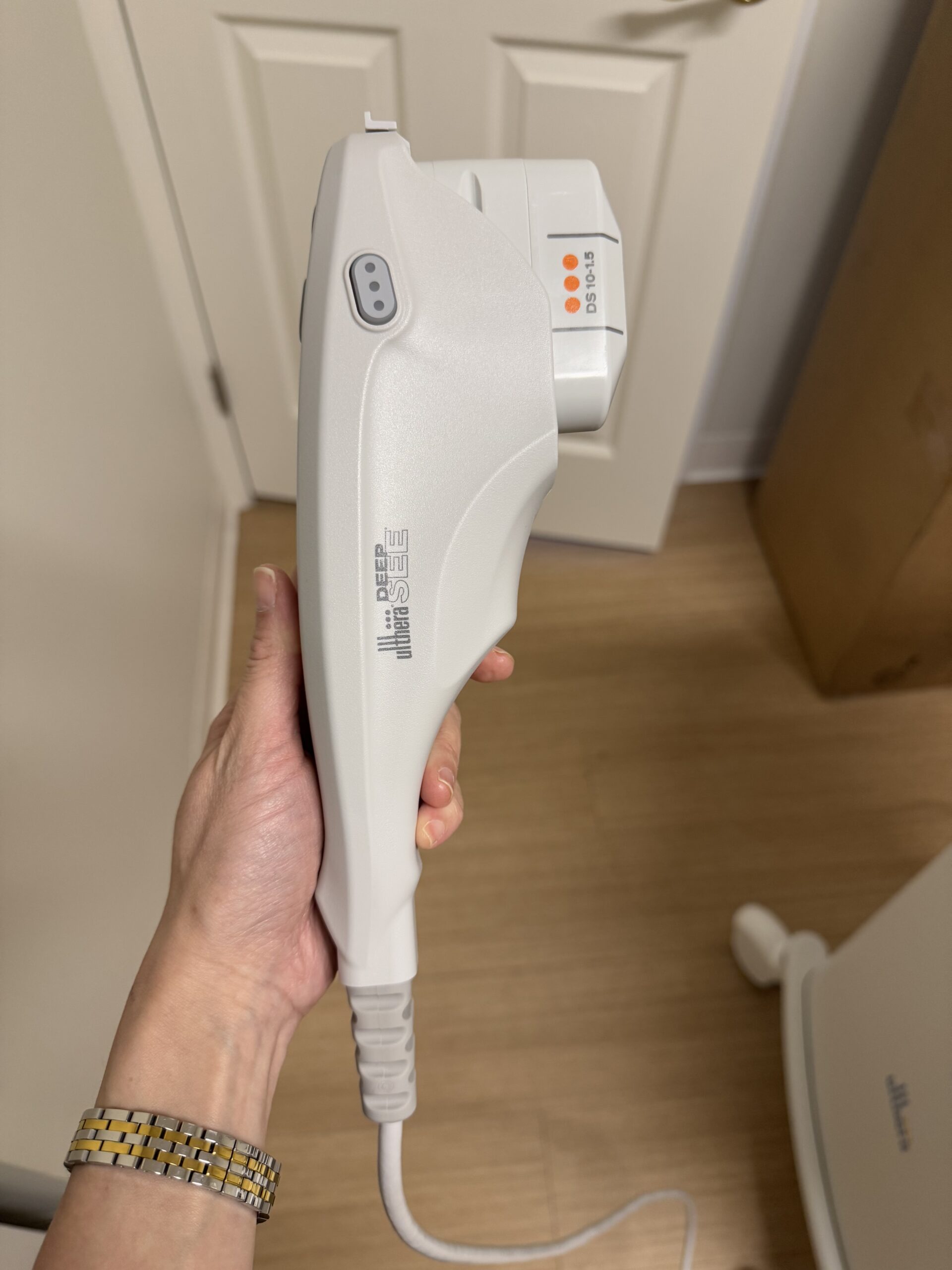2024 Merz Ulthera Ultherapy Ultrasound Skin Tightening System - with 2024 UH-2 DeepSee Handpiece - PERFECT CONDITION - ONLY USED 10x - Free Shipping & Warranty (km/tan)s - Image 6