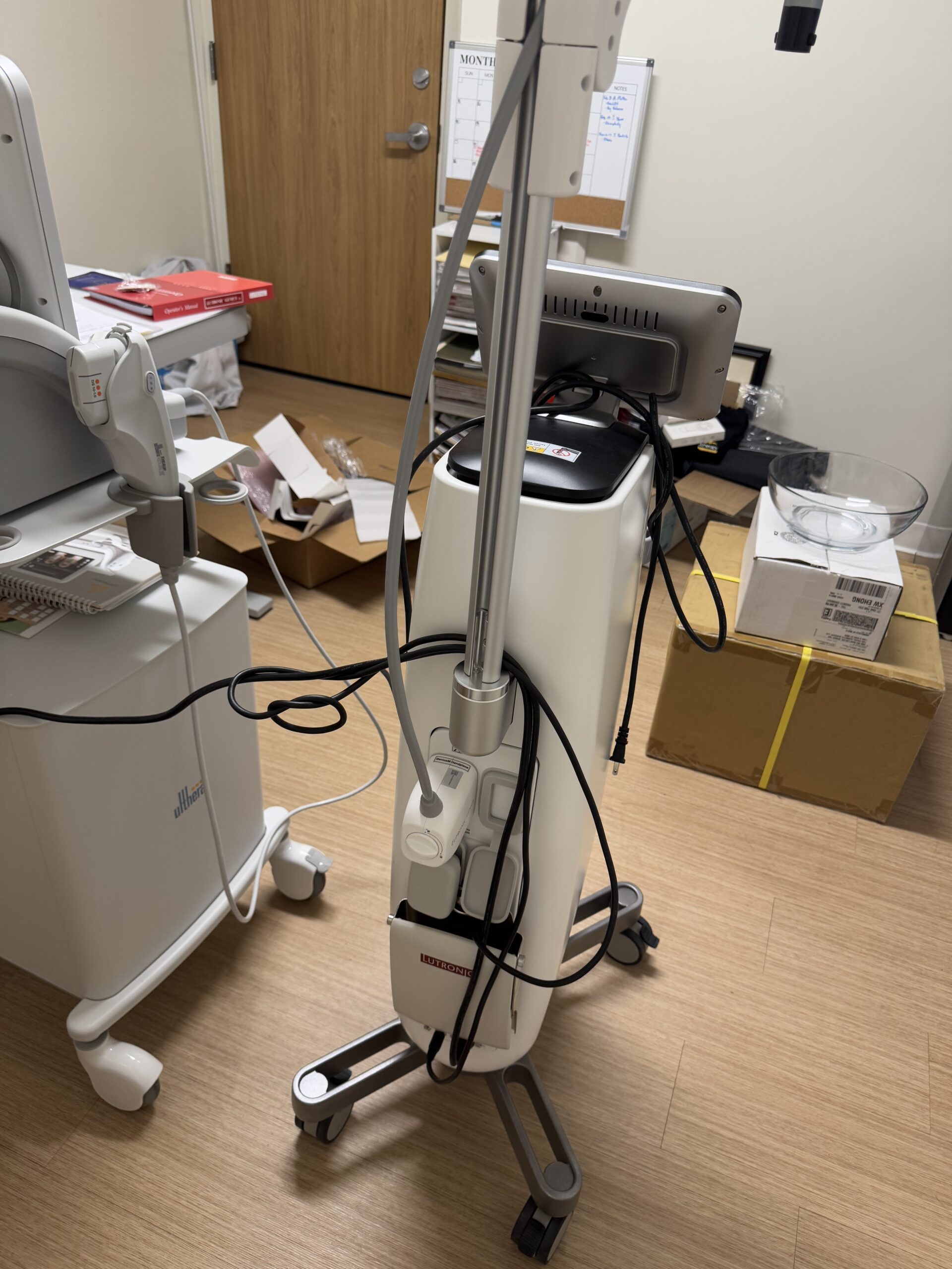 2022 Lutronic Genius RF Microneedling rear side view