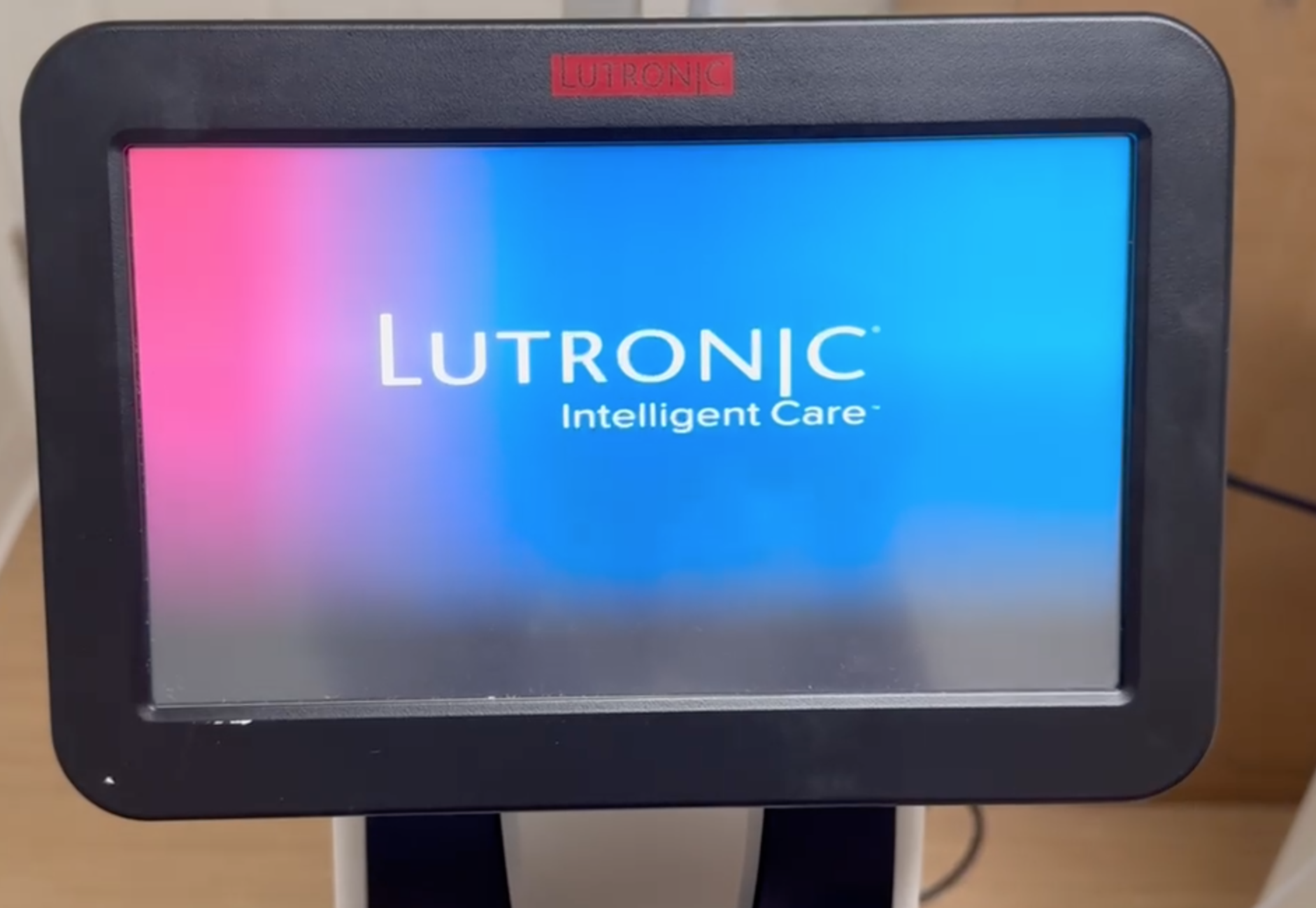 Lutronic powered on screen