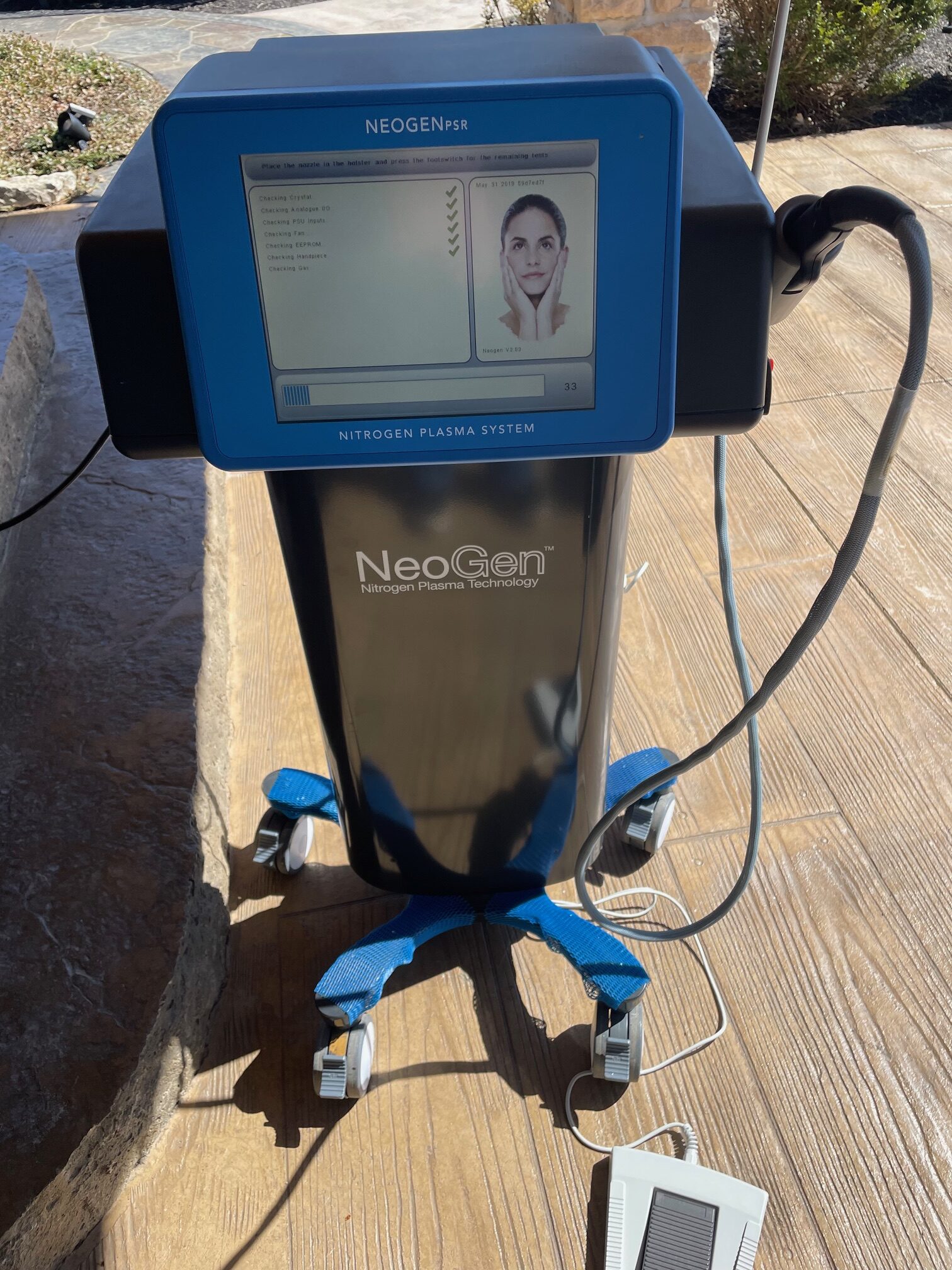 2020 Energist Neogen PSR - Non-Ablative Nitrogen Plasma Device for Acne Scars, Pigmented Lesions, Actinic Keratosis, Seborrheic Keratosis, Wrinkles & Warts (km/mow)x - Image 2
