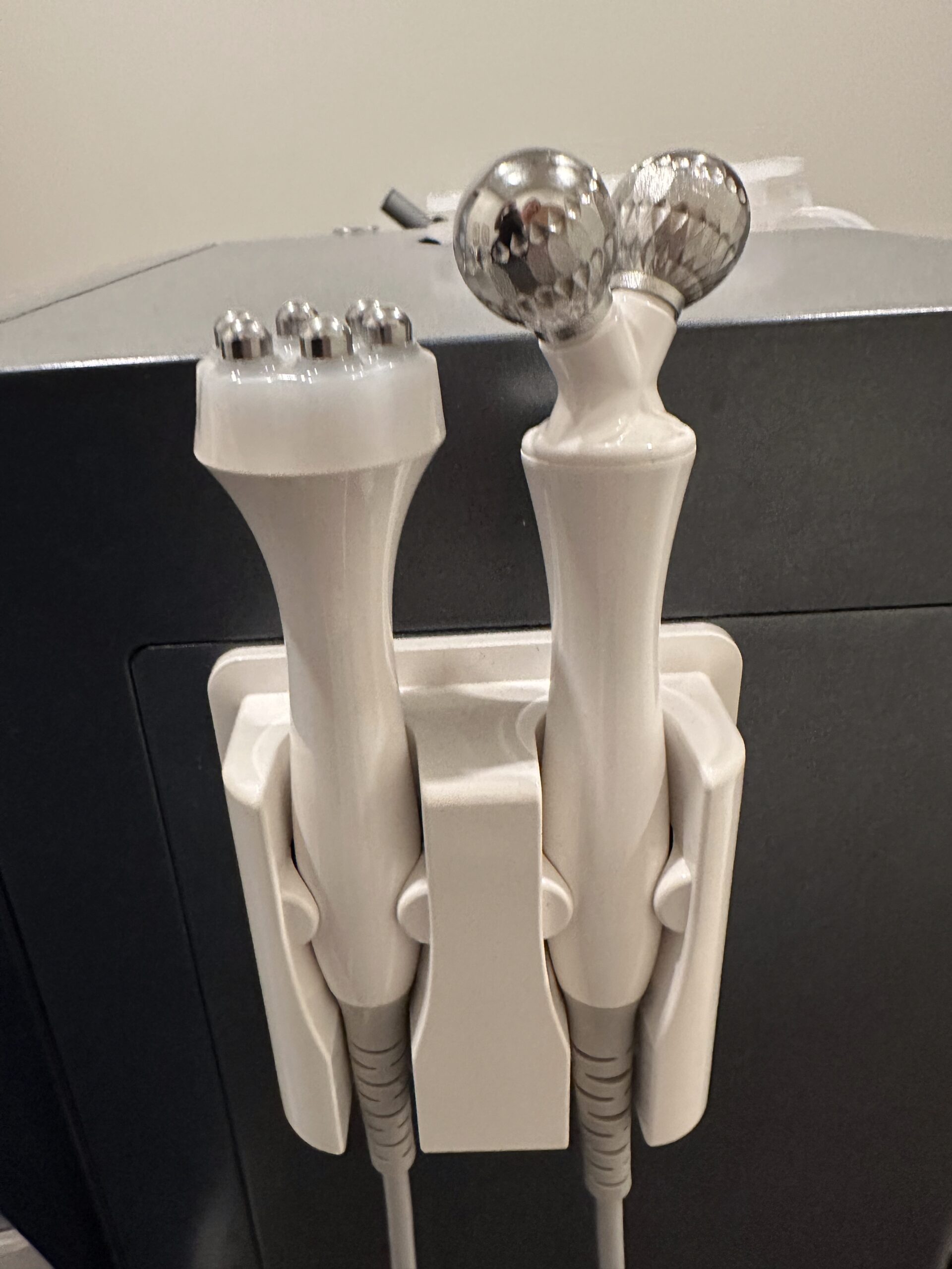 Cartessa SkinWave applicator handpieces front view