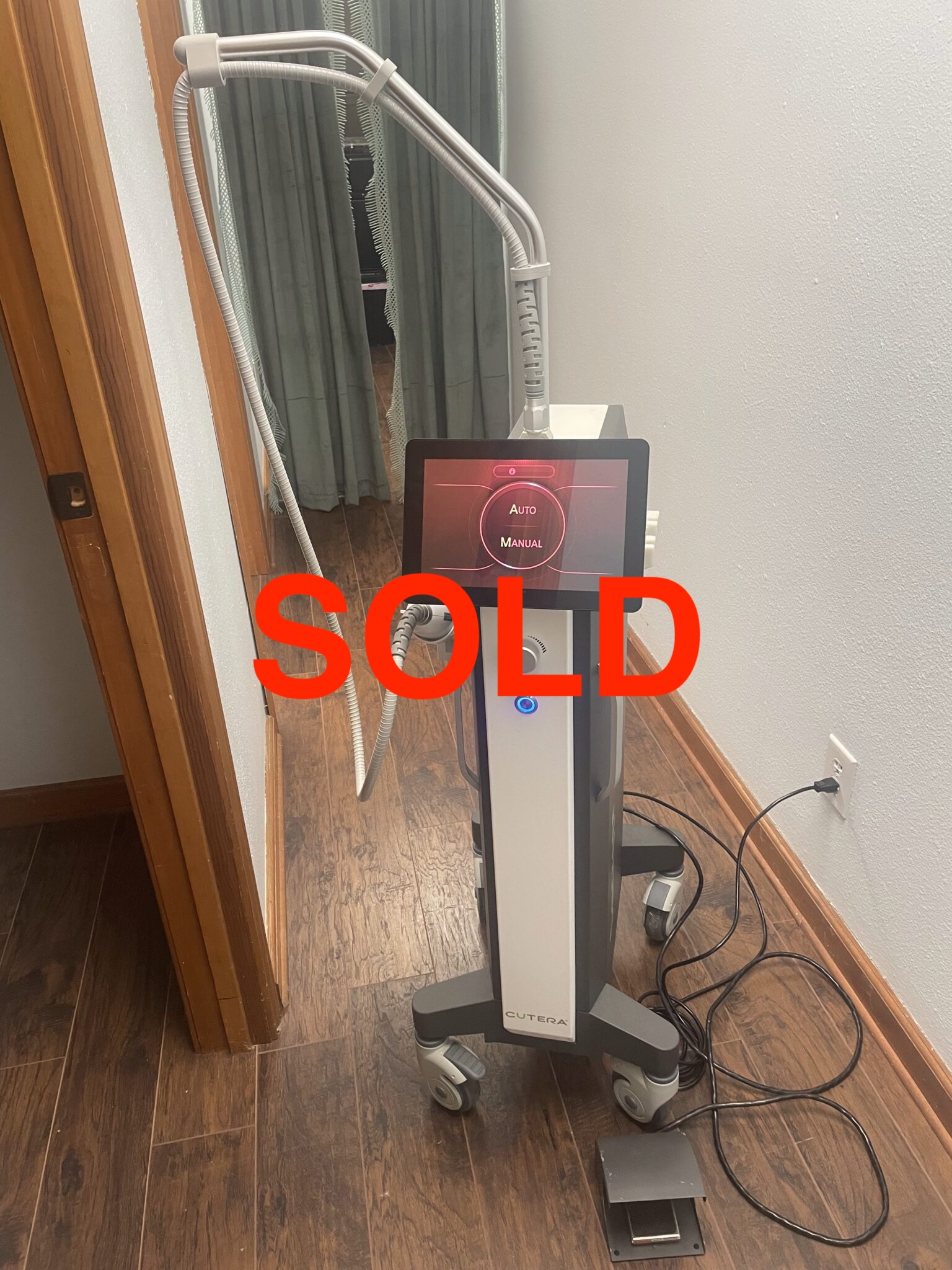 2021 Ilooda Secret RF 2.0 Microneedling Radio Frequency with 25-Pin Handpiece - NO RECERTIFICATION REQUIRED for TIP PURCHASING - CONSUMABLE SUPPORT INCLUDED - Free Shipping & Warranty (km/nin)x