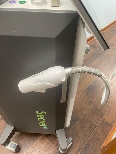 2021 Ilooda Secret RF 2.0 Microneedling Radio Frequency with 25-Pin Handpiece - NO RECERTIFICATION REQUIRED for TIP PURCHASING - CONSUMABLE SUPPORT INCLUDED - Free Shipping & Warranty (km/nin)x - Image 10