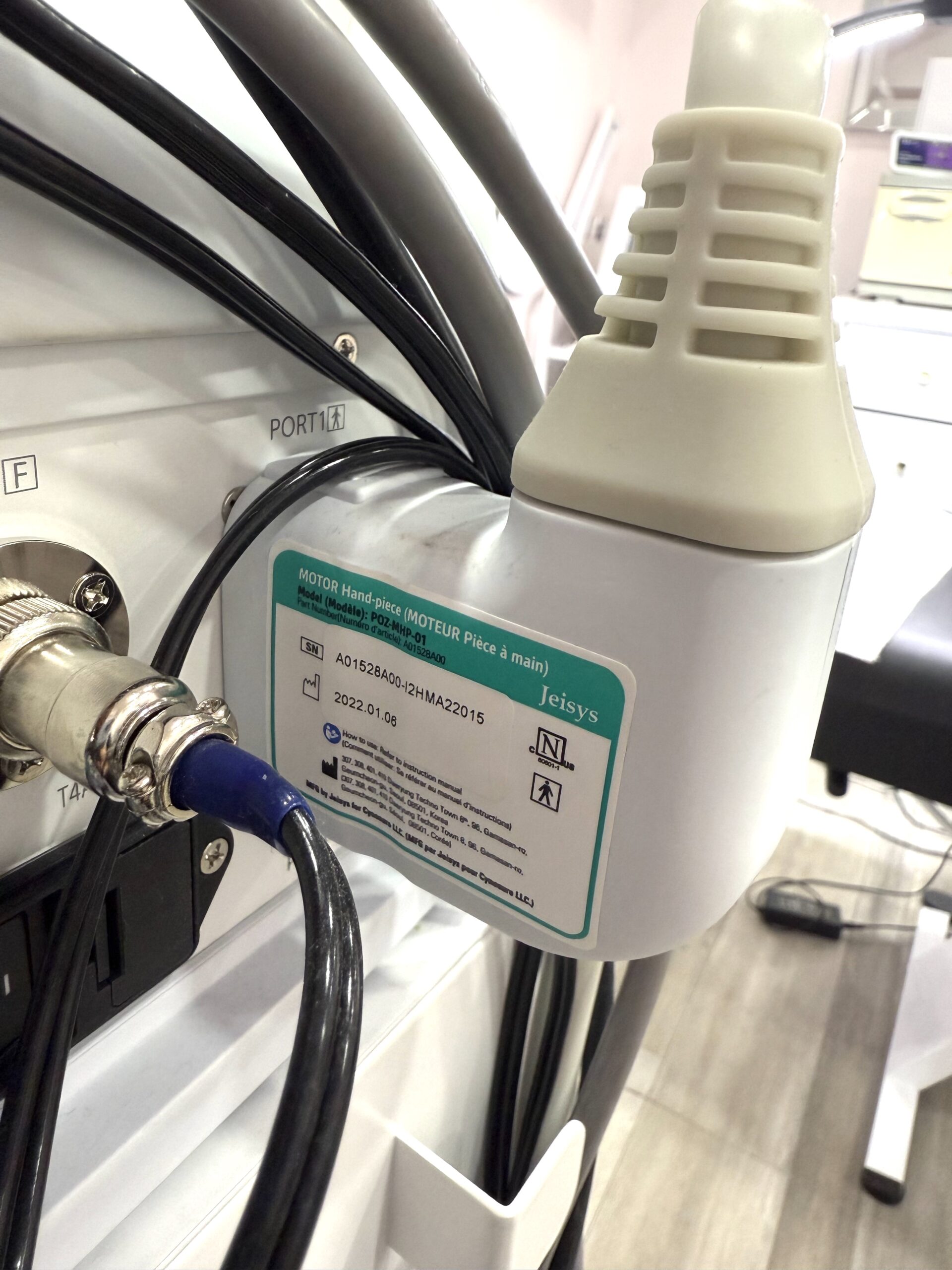 2022 Cynosure Potenza Microneedling w/ Monopolar or Bipolar Radio Frequency - Includes (2) Handpieces - Motorized & Acne HP's, (2) Boxes of Tips, & CONSUMABLE SUPPORT INCLUDED - Free Shipping & Warranty (km/tar)s - Image 9