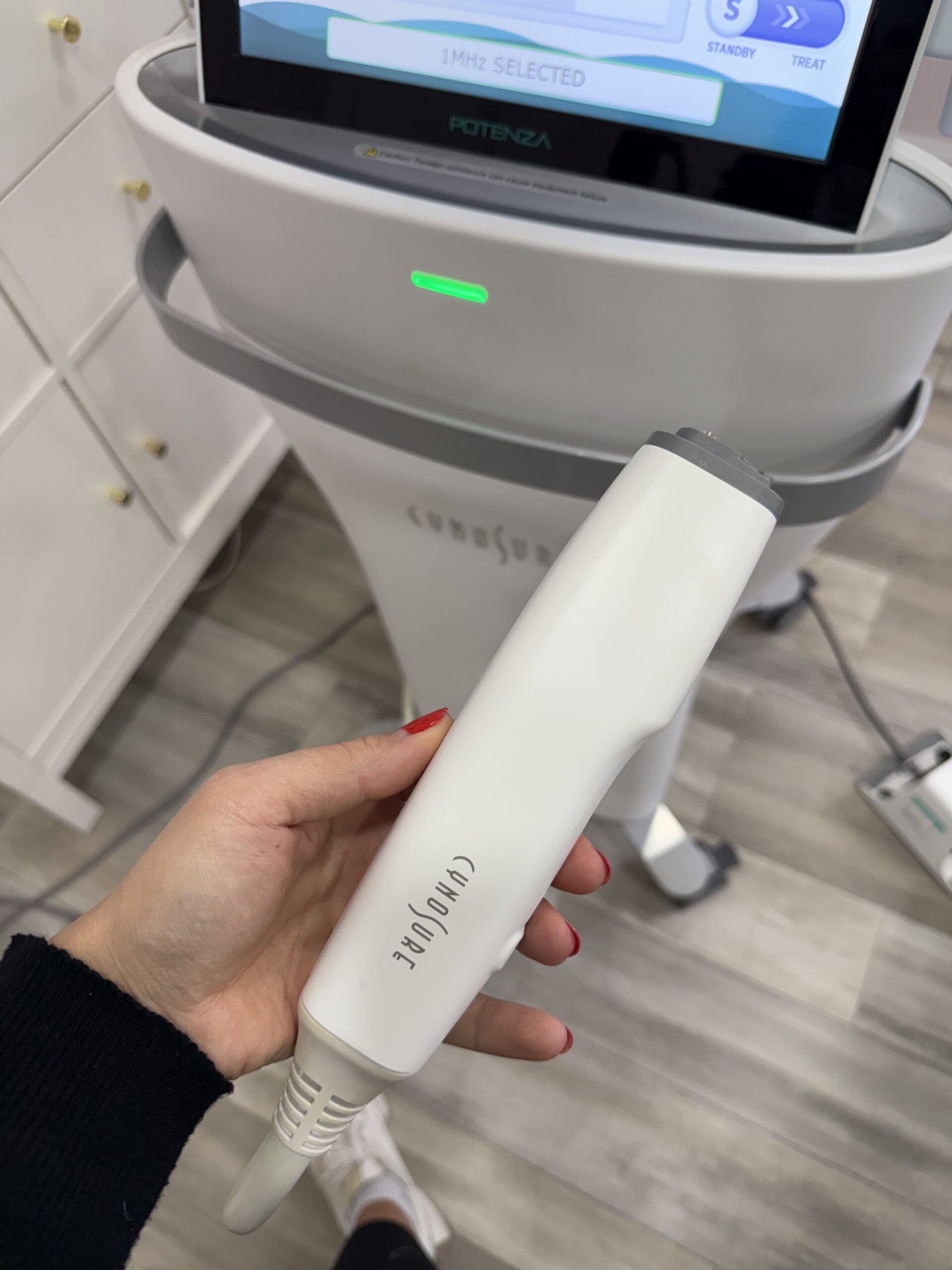 2022 Cynosure Potenza Microneedling w/ Monopolar or Bipolar Radio Frequency - Includes (2) Handpieces - Motorized & Acne HP's, (2) Boxes of Tips, & CONSUMABLE SUPPORT INCLUDED - Free Shipping & Warranty (km/tar)s - Image 8