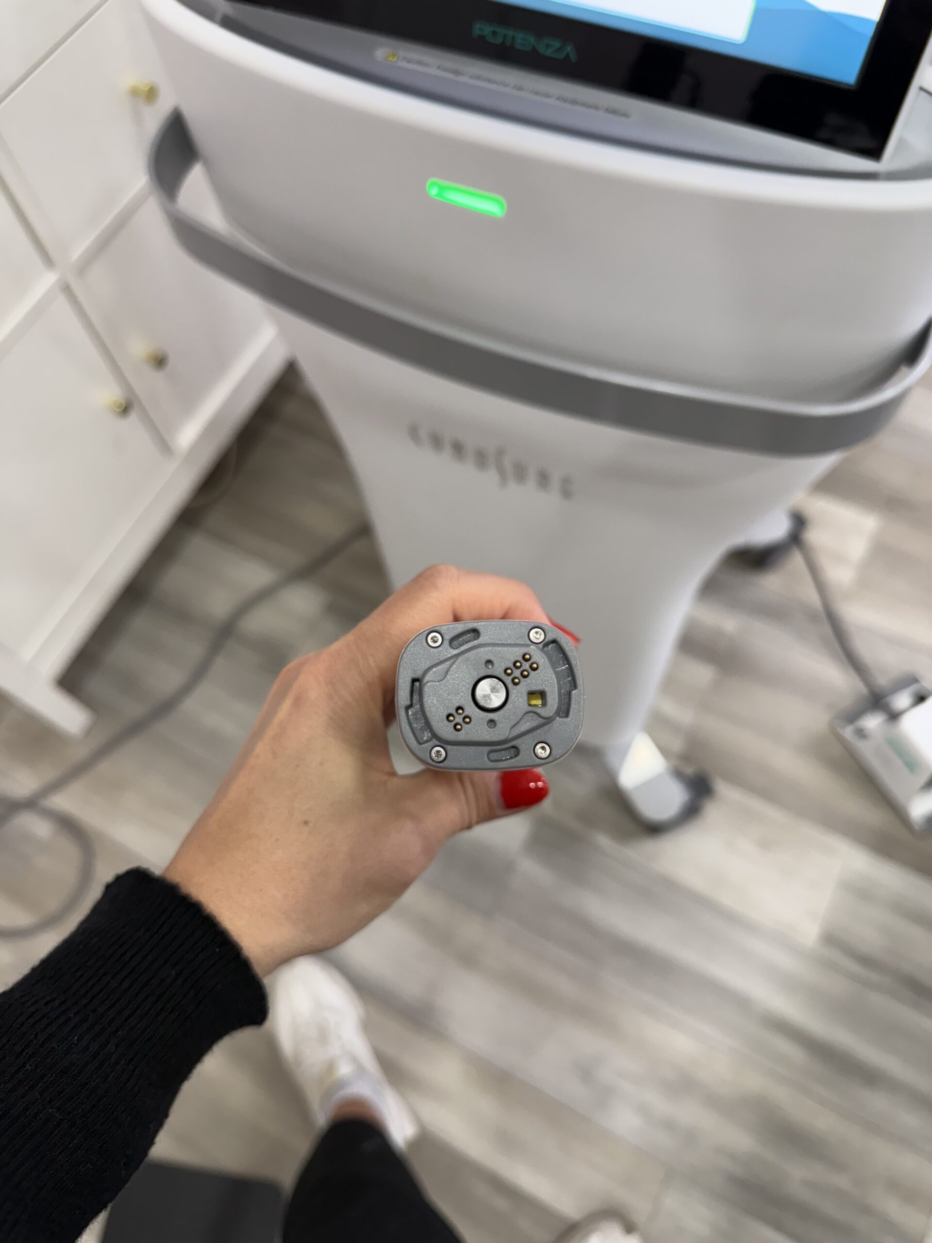2022 Cynosure Potenza Microneedling w/ Monopolar or Bipolar Radio Frequency - Includes (2) Handpieces - Motorized & Acne HP's, (2) Boxes of Tips, & CONSUMABLE SUPPORT INCLUDED - Free Shipping & Warranty (km/tar)s - Image 12