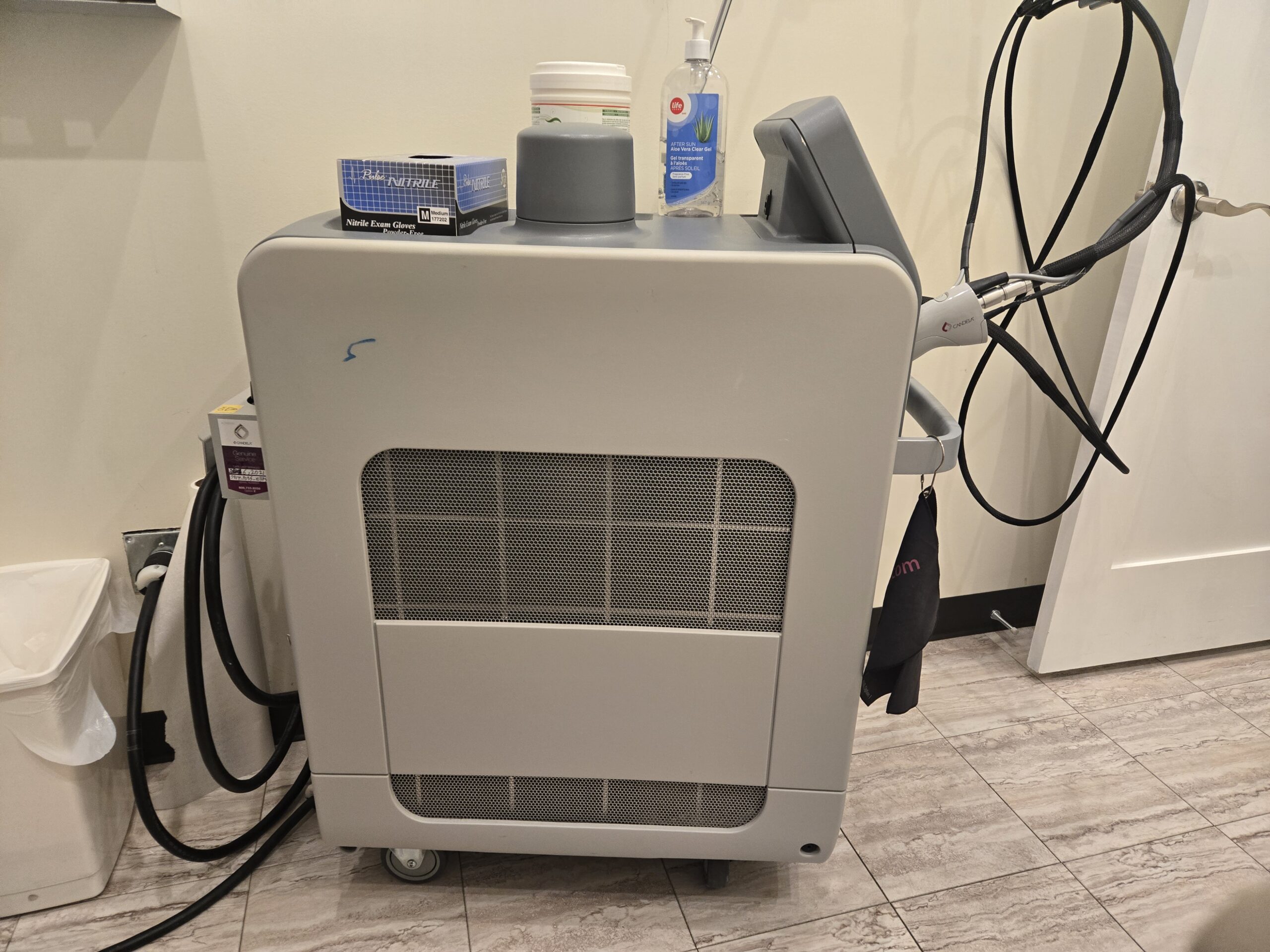 2019 Candela Gentlemax Pro 755nm & 1064nm Dual Wavelength - Hair Removal, Pigment, Vascular Lesions, Skin Rejuvenation - Received Full Maintenance Service- Free Shipping & Warranty (km/qui)s - Image 3