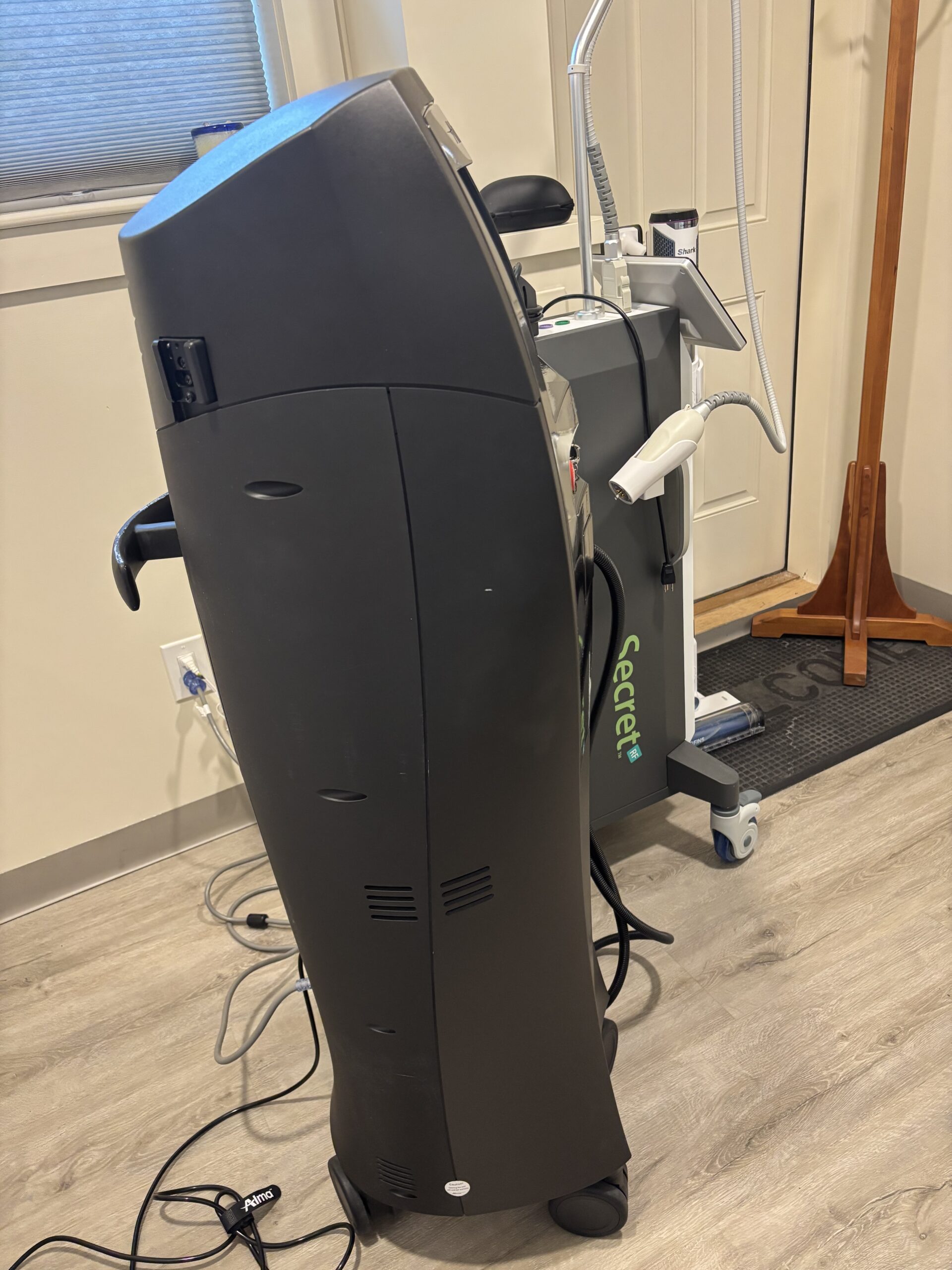 2022 Alma TED TransEpidermal Delivery - Non-Invasive Hair Restoration - Scalp Treatment - INCLUDES SUPPORT FOR CONSUMABLE PURCHASING - Free Shipping & Warranty (km/rin)s - Image 4