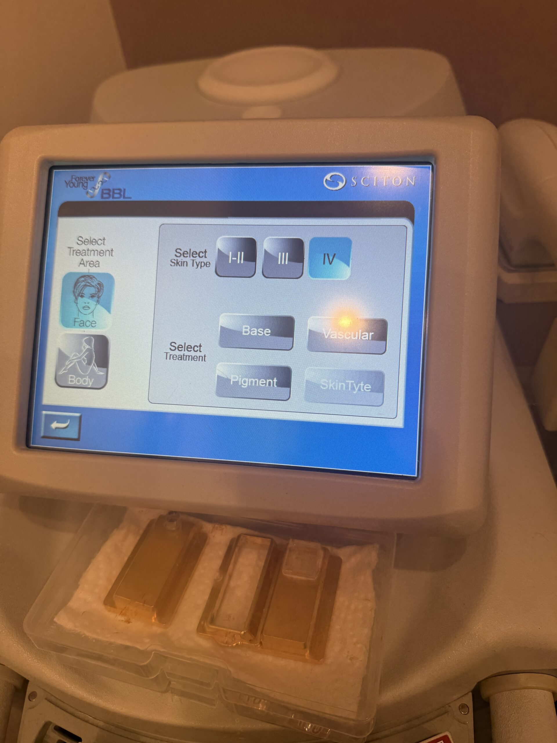 2017 Sciton Joule BBL - w/ 0 PULSE COUNT REFURBISHED BBL HANDPIECE - w/ 515, 560, 590, 640, & 695nm Broadband Light Filters & 3 Gold Spot Size Attachments - Free Shipping & Warranty (km/qui) - Image 10