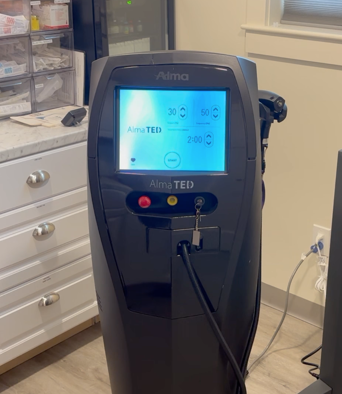 2022 Alma TED TransEpidermal Delivery - Non-Invasive Hair Restoration - Scalp Treatment - INCLUDES SUPPORT FOR CONSUMABLE PURCHASING - Free Shipping & Warranty (km/rin)s - Image 2
