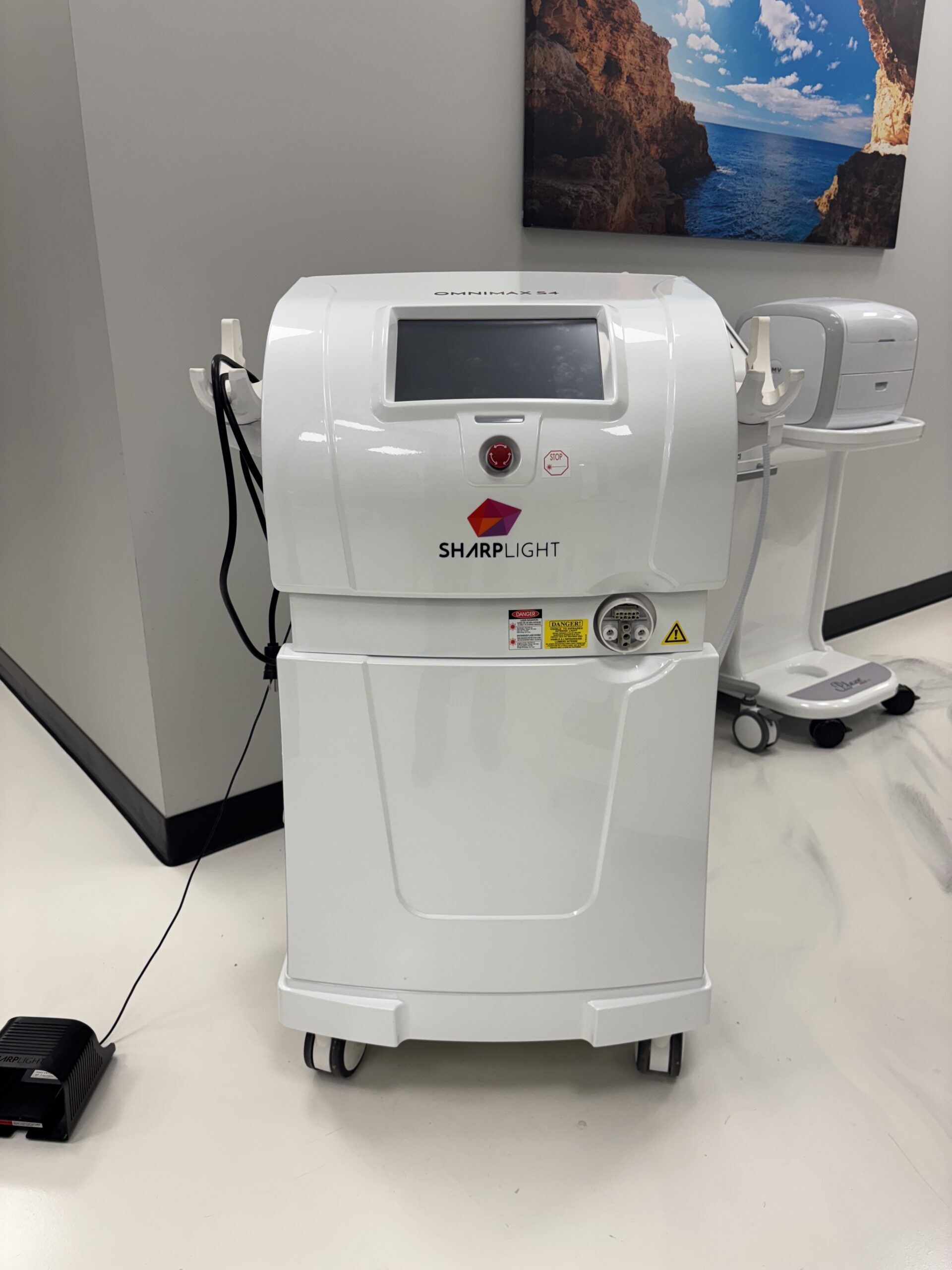 2019 Sharplight Omnimax S4 with (11) Handpieces - Image 2