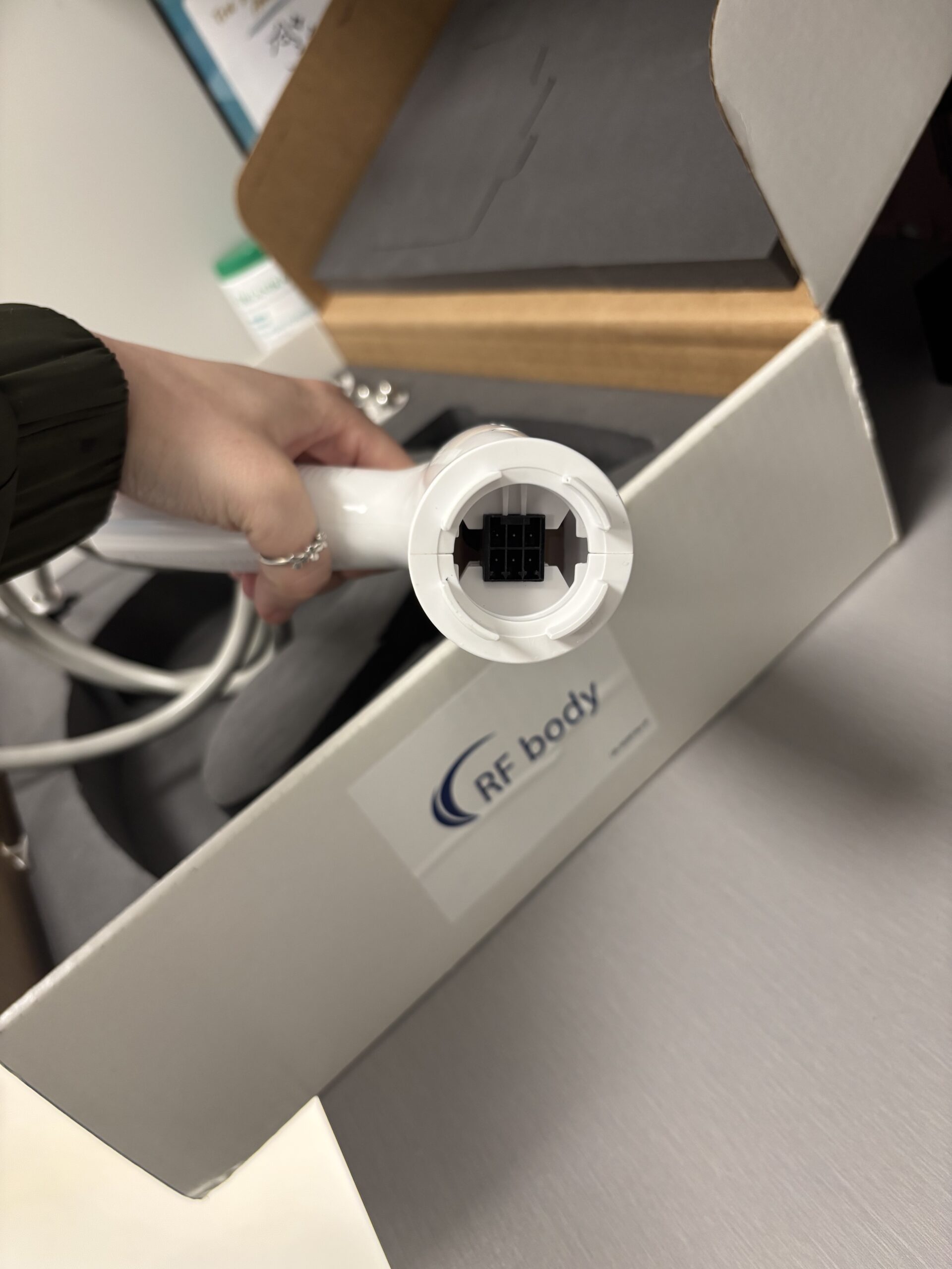 2019 Sharplight Omnimax S4 with (11) Handpieces - Image 10