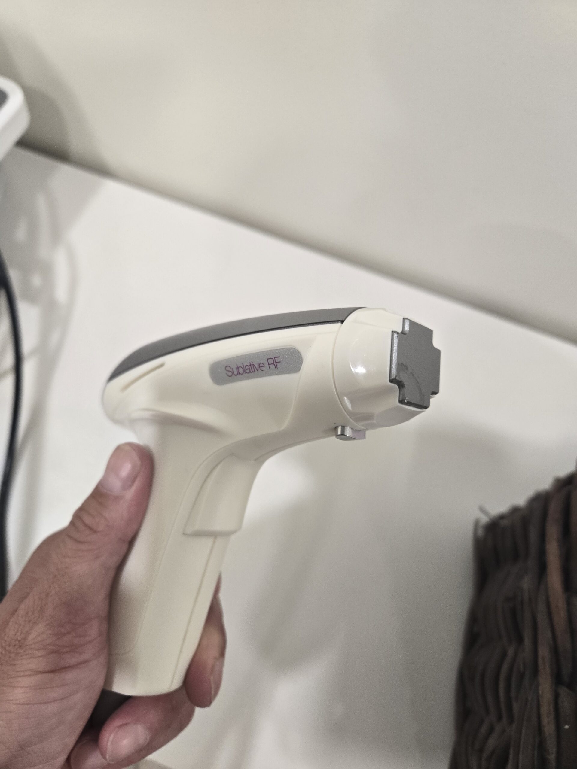 2019 Syneron eTwo w/ Sublative & Sublime HPs, Radio Frequency & Infared Light for Fractional, Sublative Skin Rejuvenation - FREE SHIPPING & WARRANTY (km/qui)s - Image 7