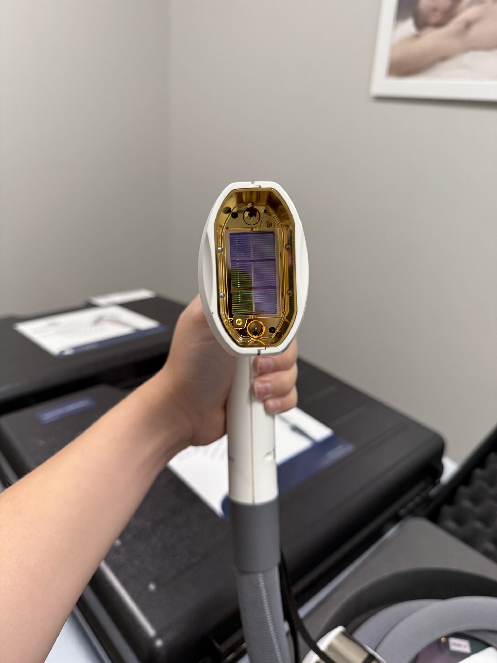 2022 Lumenis Lightsheer Quattro with (4) Handpieces with Low Pulses for Diode Hair Removal, Pigment, Vascular, Wrinkles, 4 Handpieces – HS 805 nm, HS 1060 nm with 22 x 35 mm Spot Sizes, XC 805 12x12mm, ET 1060 9x9mm Spot Sizes - Free Shipping & Warranty (jp/jus)x - Image 14
