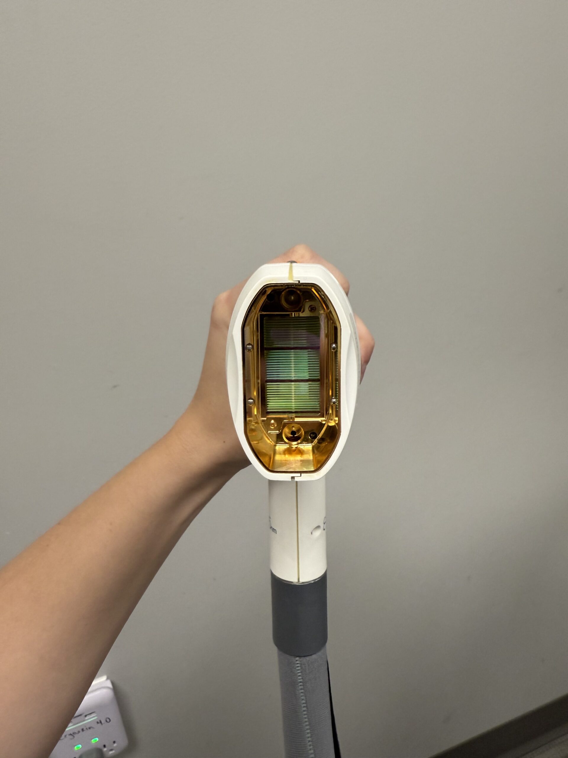 2022 Lumenis Lightsheer Quattro with (4) Handpieces with Low Pulses for Diode Hair Removal, Pigment, Vascular, Wrinkles, 4 Handpieces – HS 805 nm, HS 1060 nm with 22 x 35 mm Spot Sizes, XC 805 12x12mm, ET 1060 9x9mm Spot Sizes - Free Shipping & Warranty (jp/jus)x - Image 11