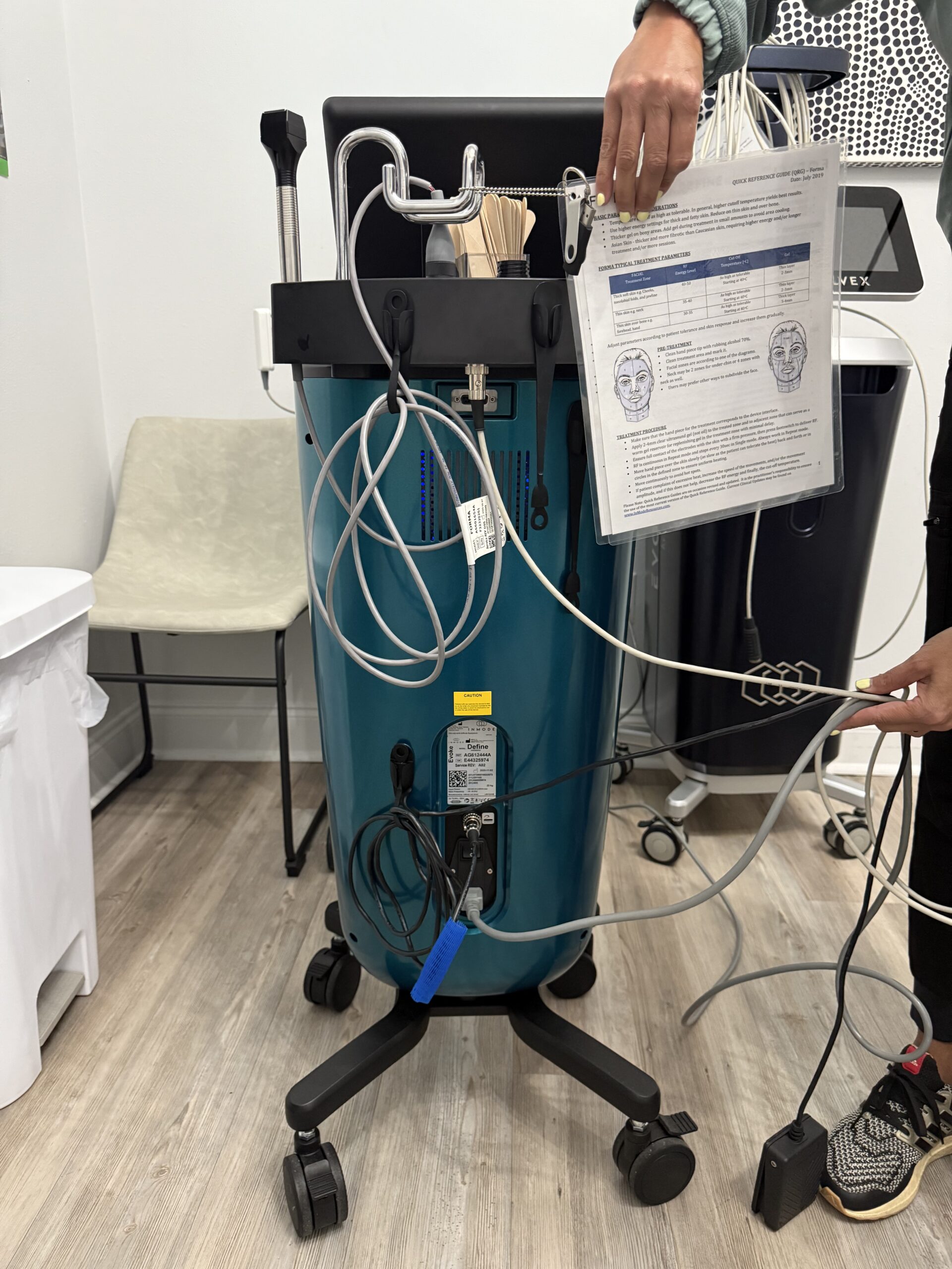 2023 Inmode DEFINE -(4) Applicators - (1) Hands Free Define Cheek & (1) Define Chin, & (1) Forma Face Handpiece, (1) Morpheus8 Face Handpiece - Only Used 5x for Training - Perfect Condition - INCLUDES MANUFACTURER WARRANTY & CONSUMABLE SUPPORT - Free Shipping & Warranty (km/rey-ve)s - Image 5