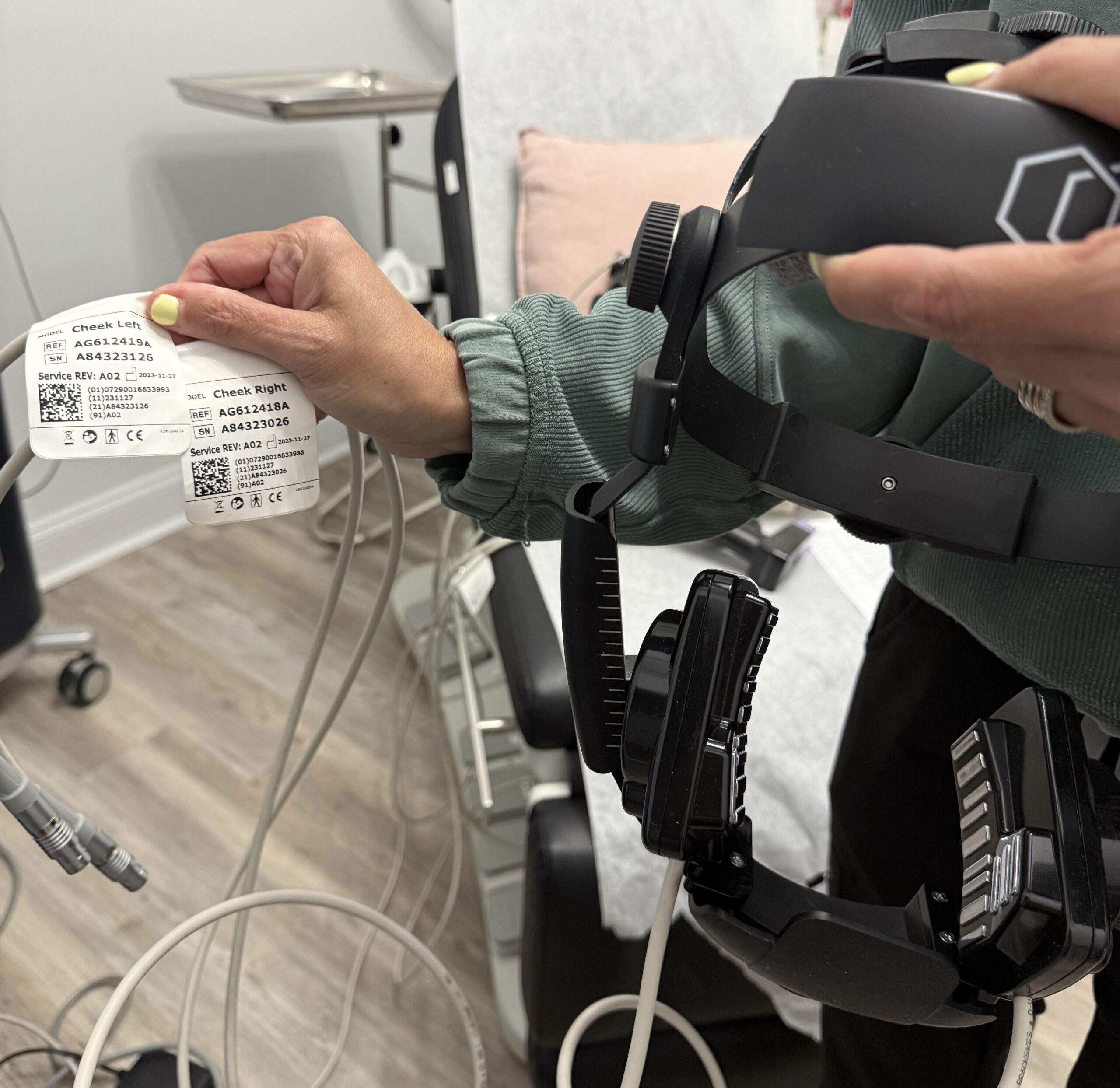 2023 Inmode DEFINE -(4) Applicators - (1) Hands Free Define Cheek & (1) Define Chin, & (1) Forma Face Handpiece, (1) Morpheus8 Face Handpiece - Only Used 5x for Training - Perfect Condition - INCLUDES MANUFACTURER WARRANTY & CONSUMABLE SUPPORT - Free Shipping & Warranty (km/rey-ve)s - Image 12