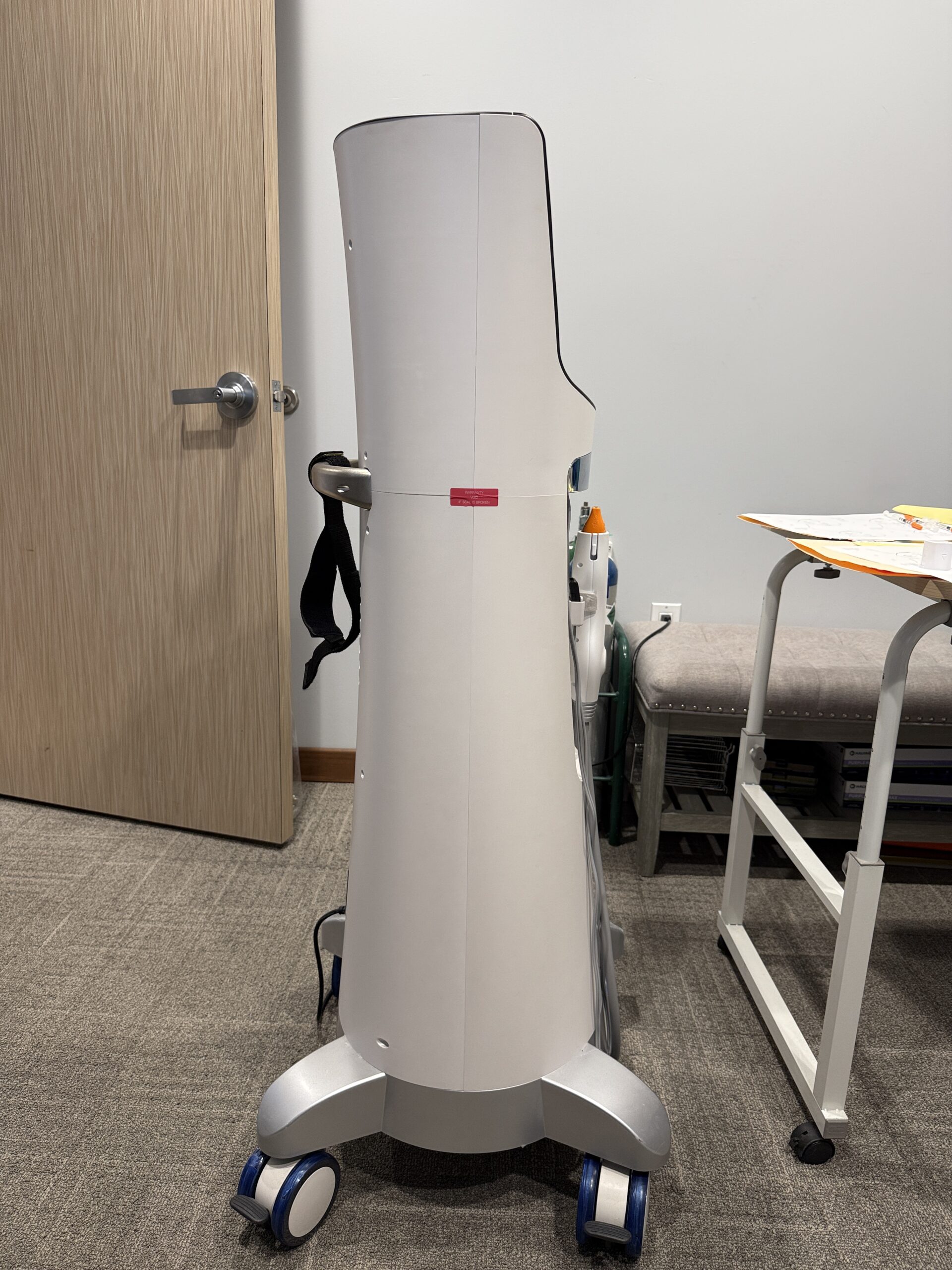 2023 Wontech Oligio Monopolar RF Non-Invasive Anti-Aging for the EYE AREA, FACE & NECK - Skin Tightening & Collagen Production - INCLUDES FREE RECERTIFICATION w/1 YEAR MANUFACTURER WARRANTY & CONSUMABLE PURCHASING SUPPORT - (km/ahn)s - Image 4