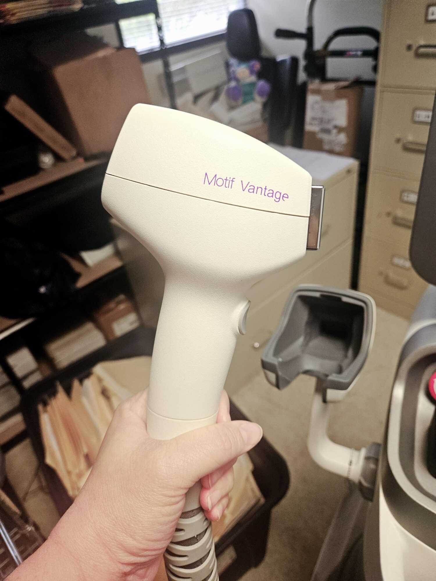 2018 Candela Elos Plus For Sale | 3 Handpieces & Warranty - Image 6