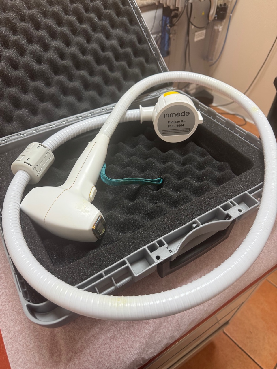 Lightly Used 2018 InMode Triton Multi-Wavelength Hair Removal - 755nm Alexandrite, 1064nm Nd Yag Diode, 810nm Diode - Diode Hair Removal - with (2) Handpieces (1) Duo Light 755nm/810nm HP & (1) Duo Dark 810/1064 HP - Perfect Condition - Free Shipping & Warranty Included (jp/bc)x - Image 12