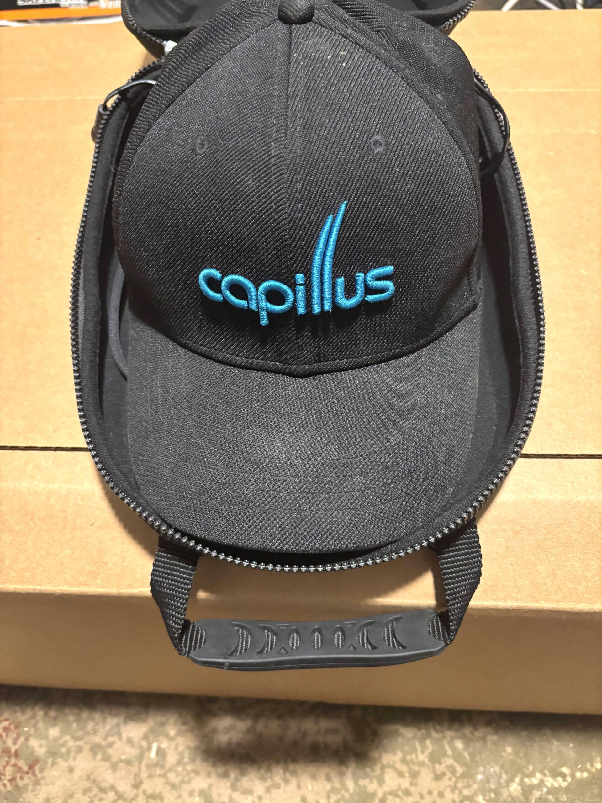 2021 Capillus PRO 272 For Sale - Hair Regrowth-s - Image 2