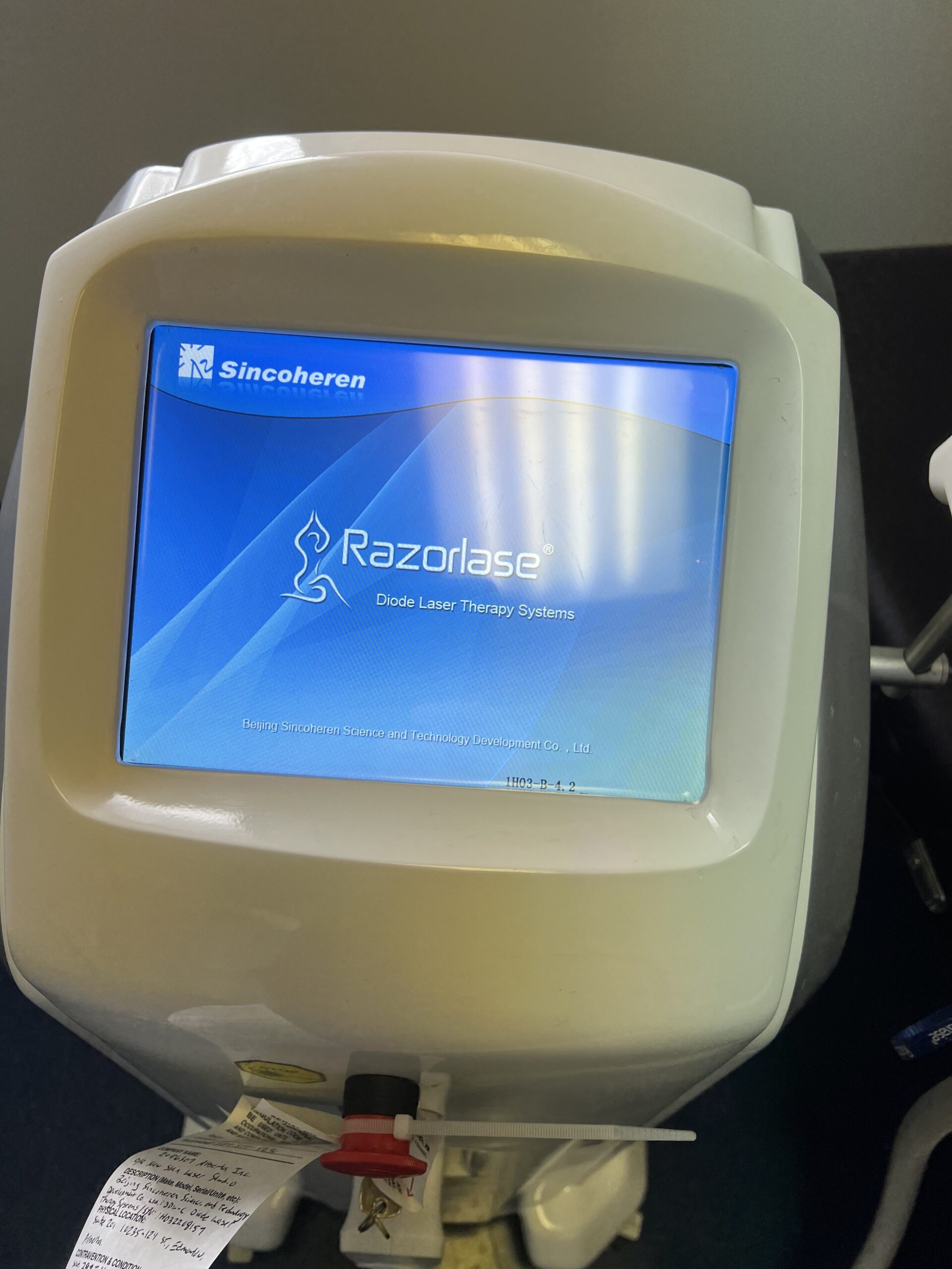 2022 Sincoheren Razorlase Multi-Wavelength 755nm Alexandrite (Skin Types I–III), 808nm Diode (Skin Types I–V) & 1064nm Diode (Skin Types IV–VI) Diode Laser for Hair Removal - NO CONSUMABLES REQUIRED - Free Shipping & Warranty Included (jp/mor) - Image 9