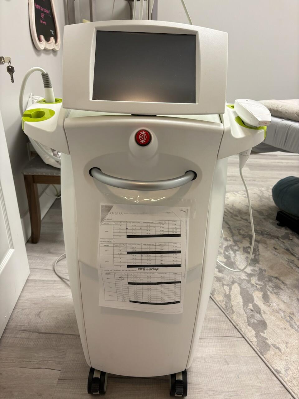2018 Venus Concepts Versa For Sale: IPL/RF/PEMF + Warranty s - Image 2