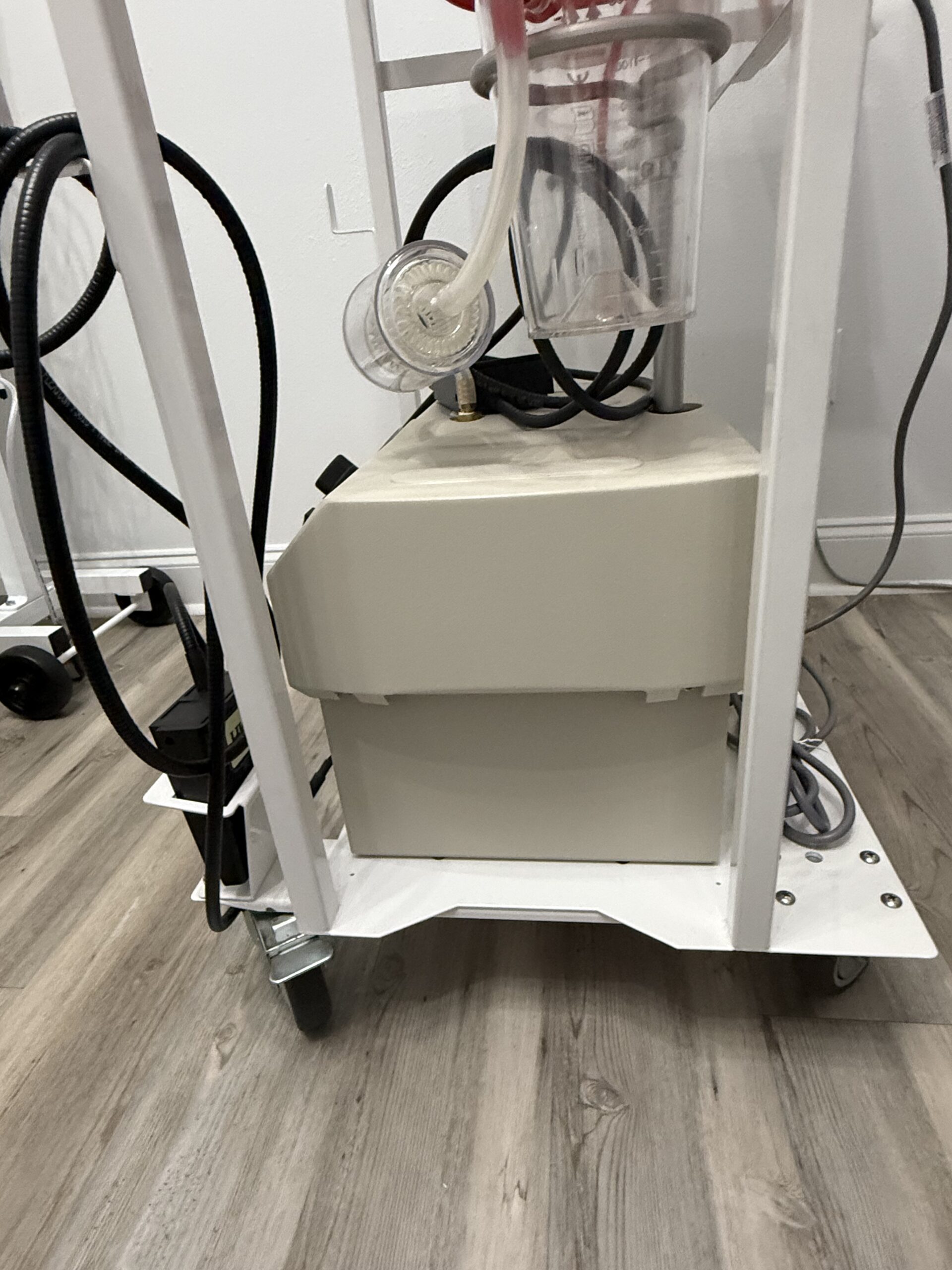 2021 HK Surgical AP-III Aspirator - Medical Suction Pump - Perfect Condition, ONLY USED 10X - Includes Warranty & Free Shipping (km/rey-ve) - Image 3